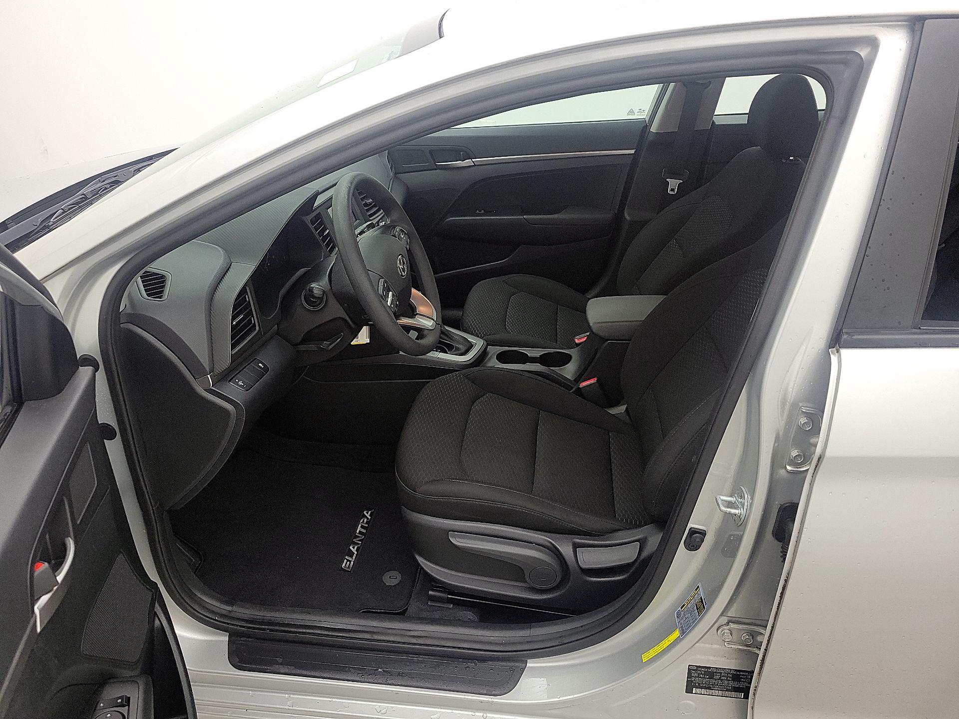 Thumbnail: 2019 Hyundai Elantra - 11