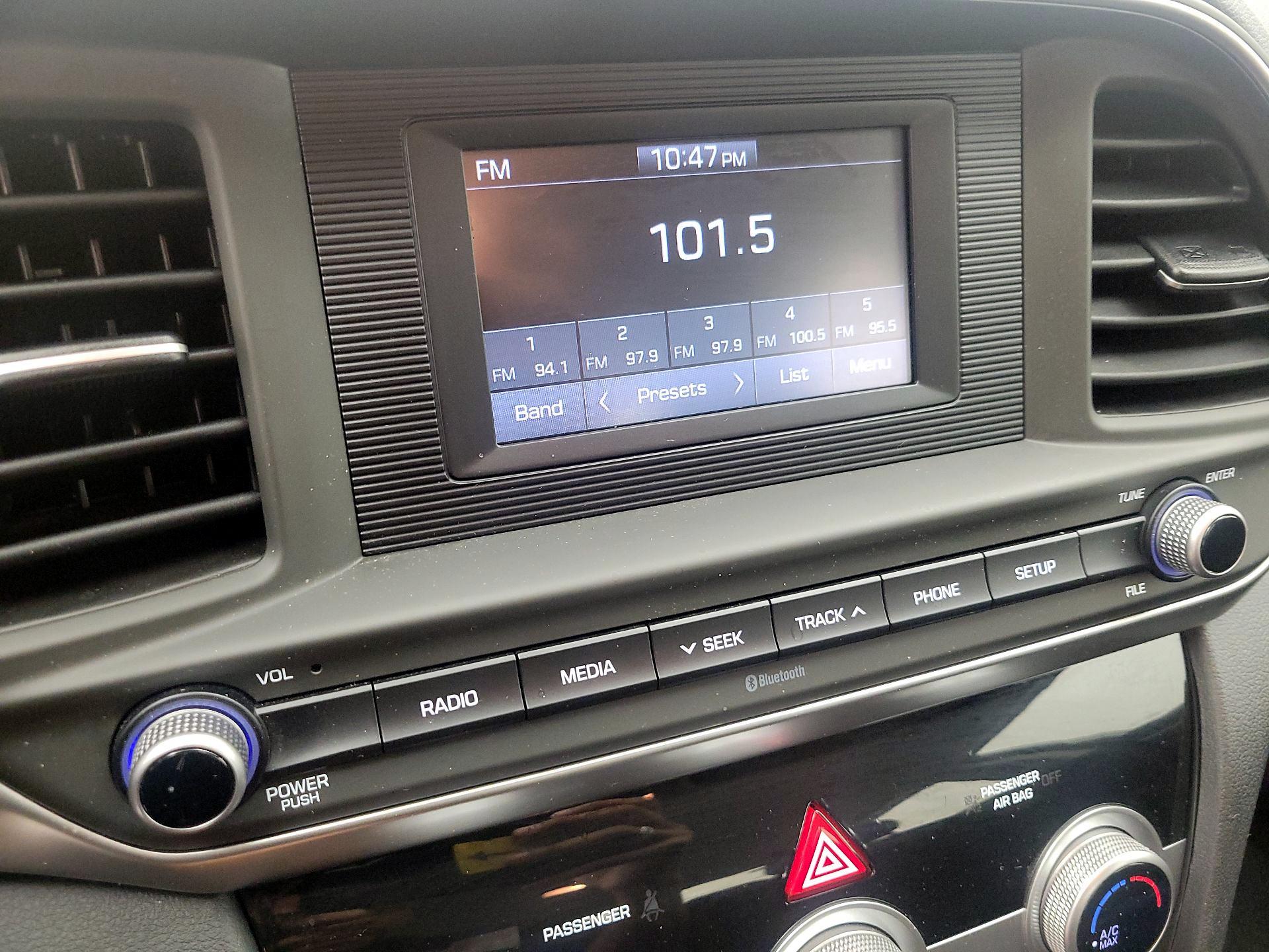 Thumbnail: 2019 Hyundai Elantra - 15