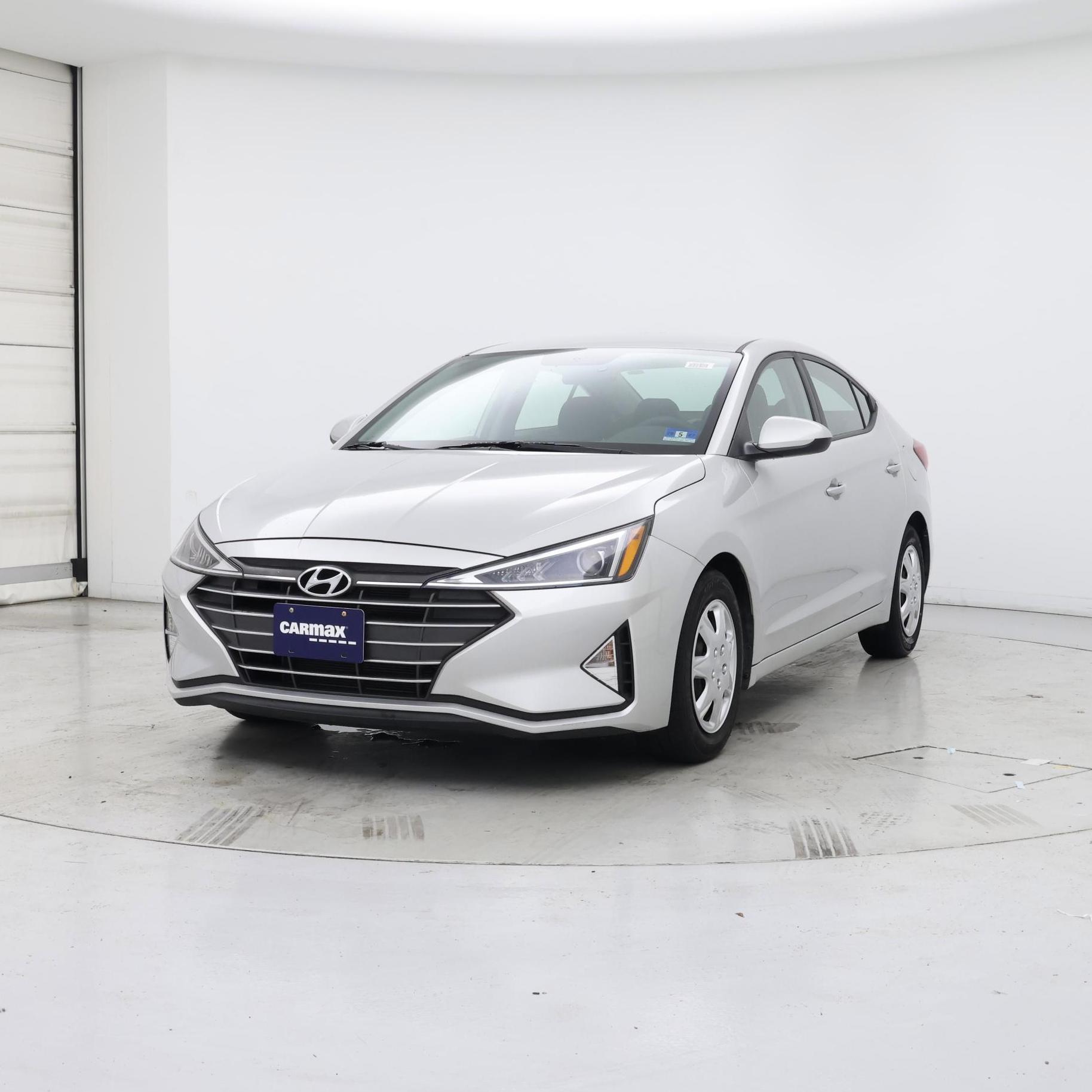 Thumbnail: 2019 Hyundai Elantra - 4