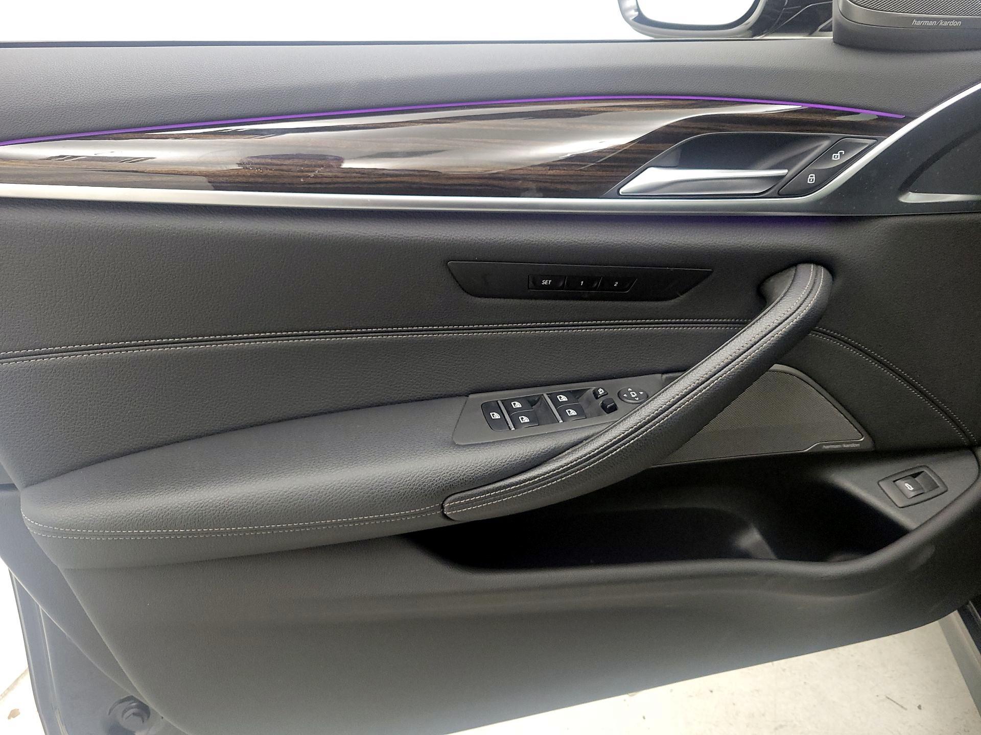 Thumbnail: 2022 BMW 5 Series - 12