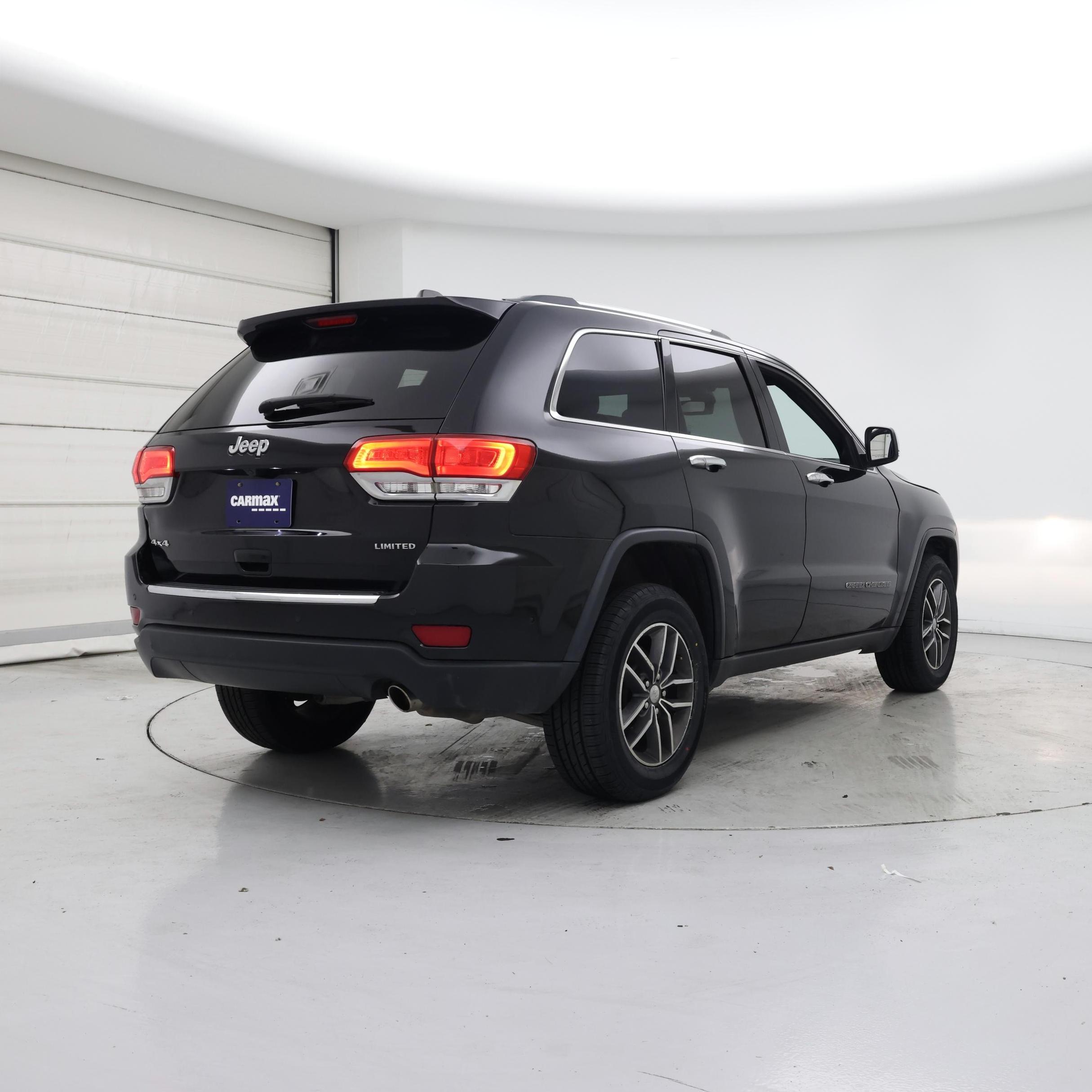Thumbnail: 2018 Jeep Grand Cherokee - 8