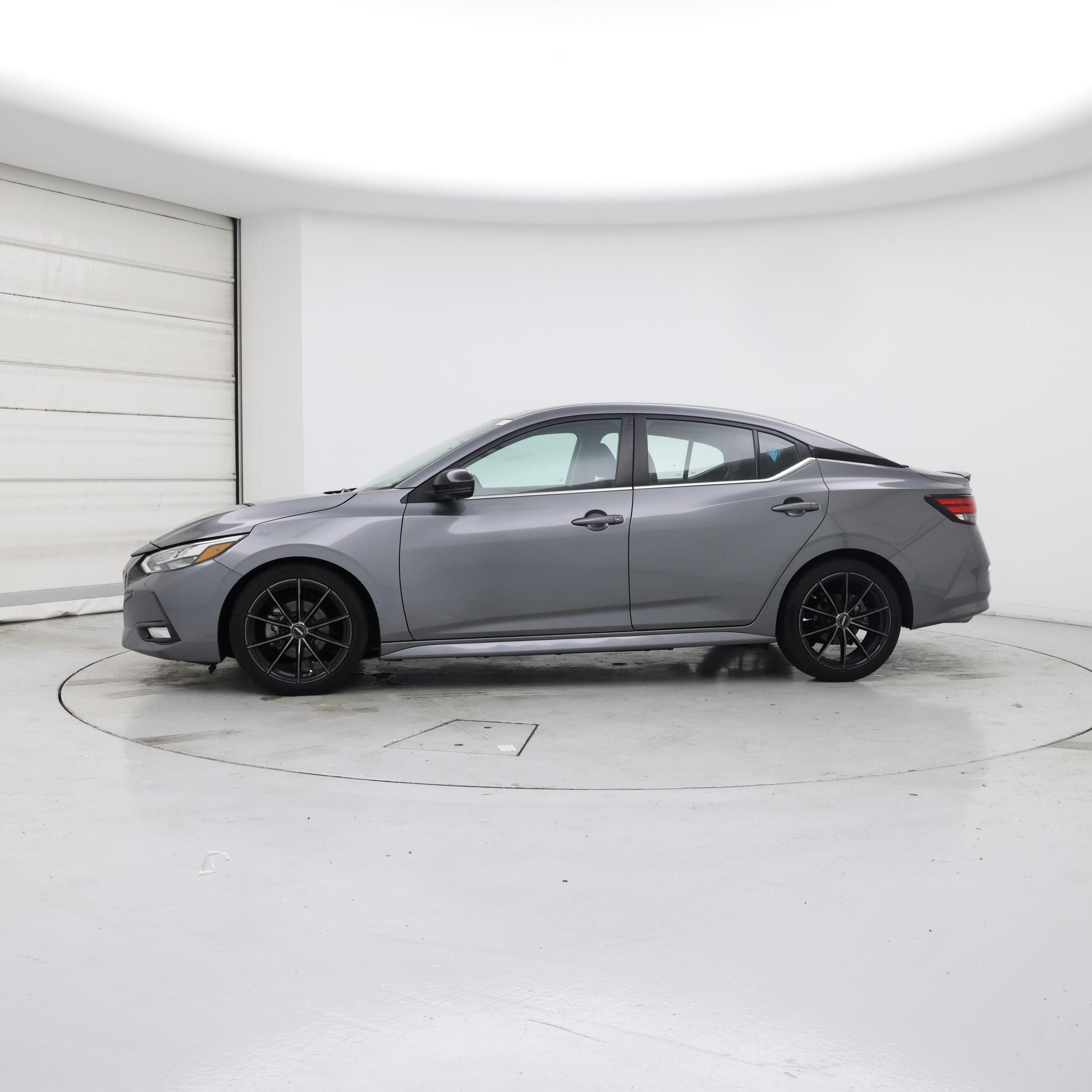 Thumbnail: 2020 Nissan Sentra - 3