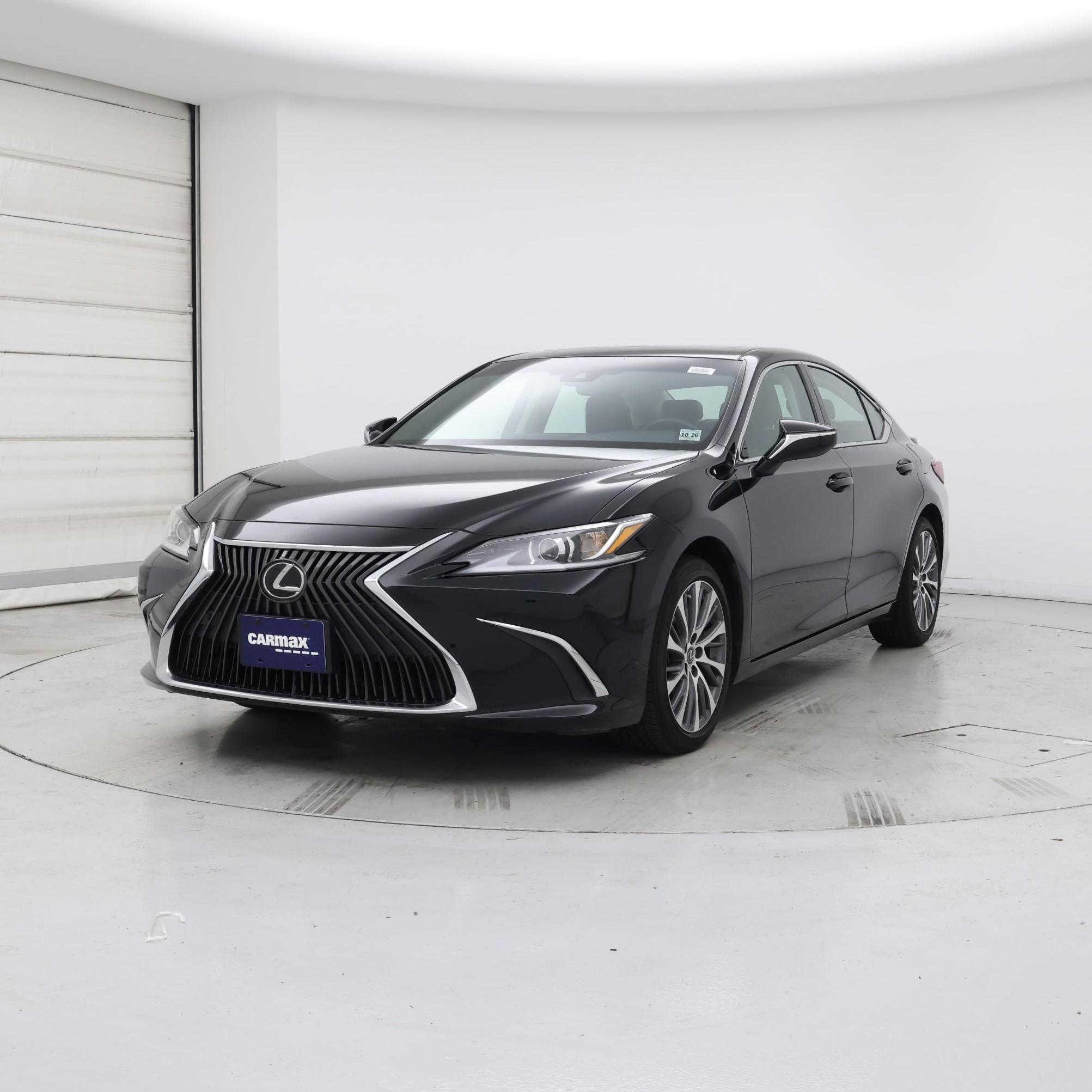 Thumbnail: 2021 Lexus ES - 4