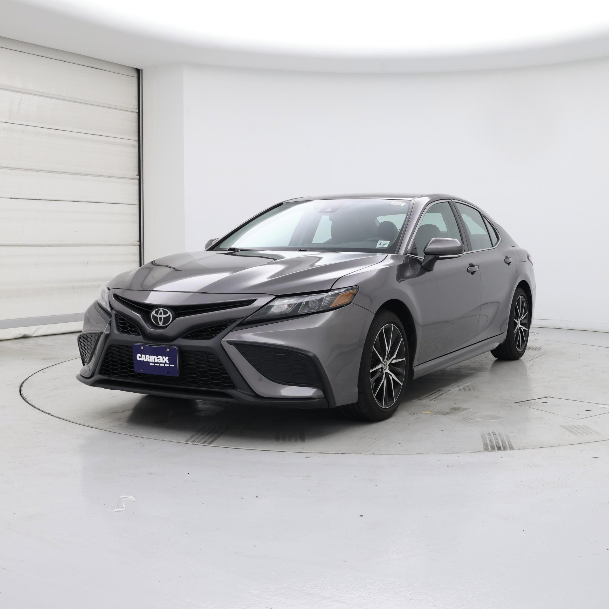 Thumbnail: 2022 Toyota Camry - 4
