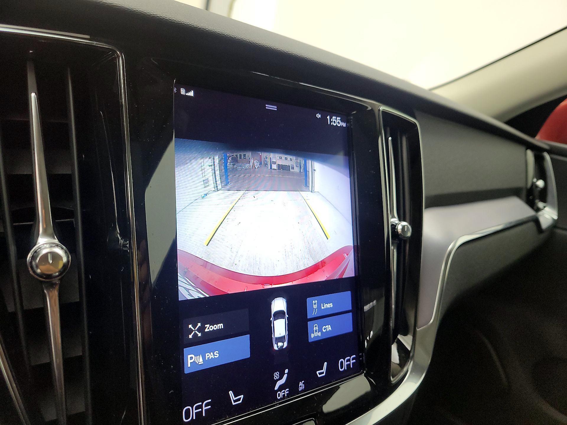 Thumbnail: 2019 Volvo S60 - 15