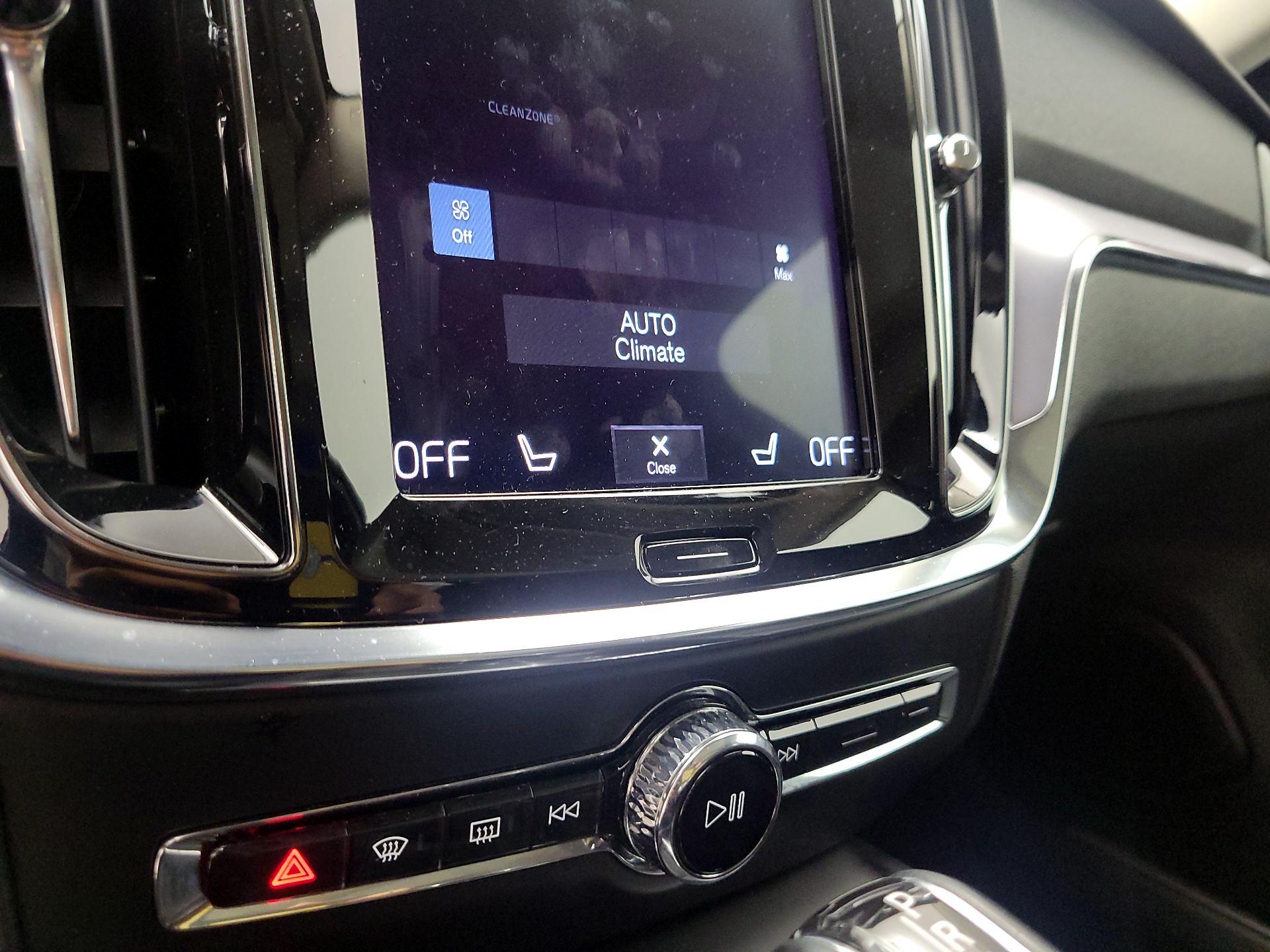 Thumbnail: 2019 Volvo S60 - 17