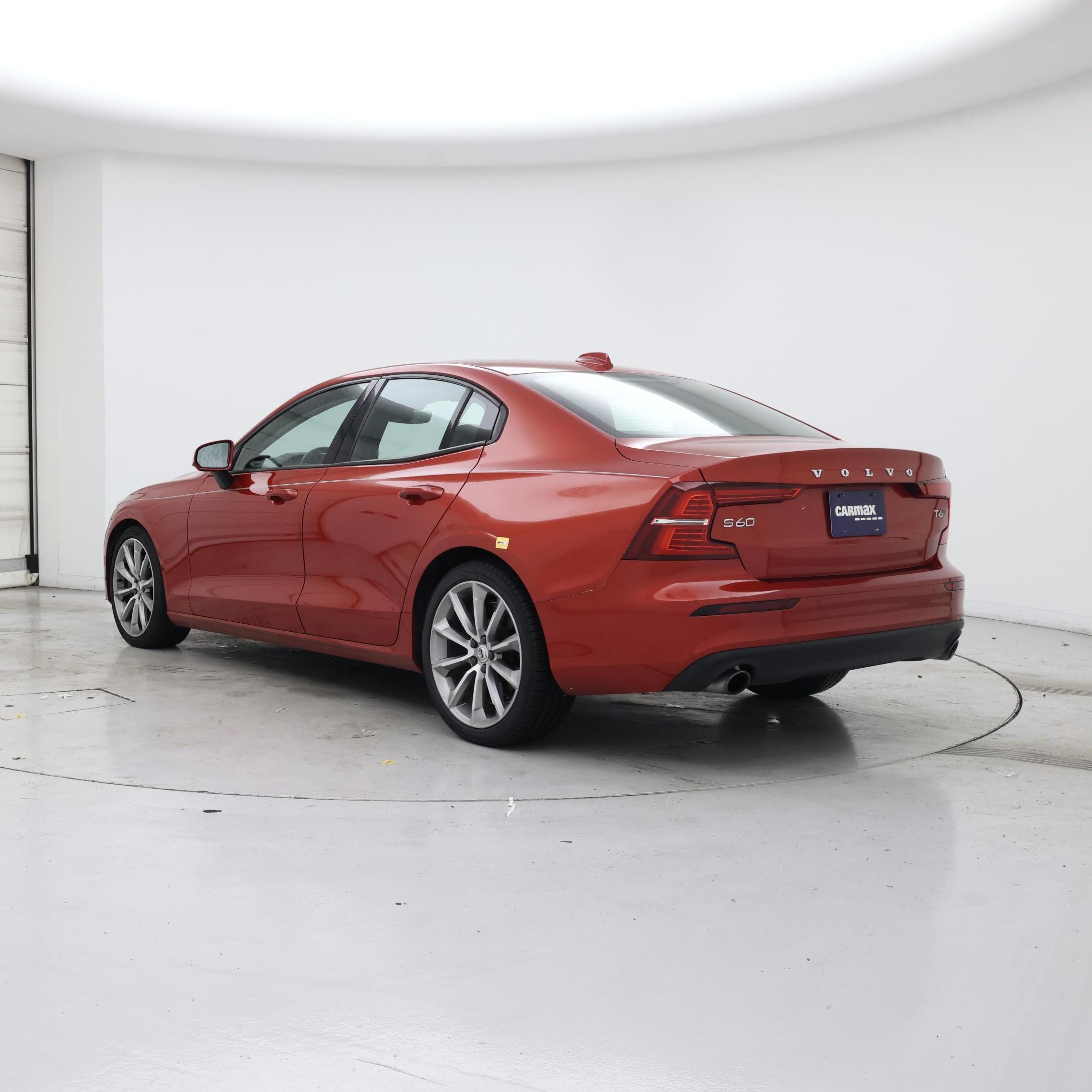 Thumbnail: 2019 Volvo S60 - 2