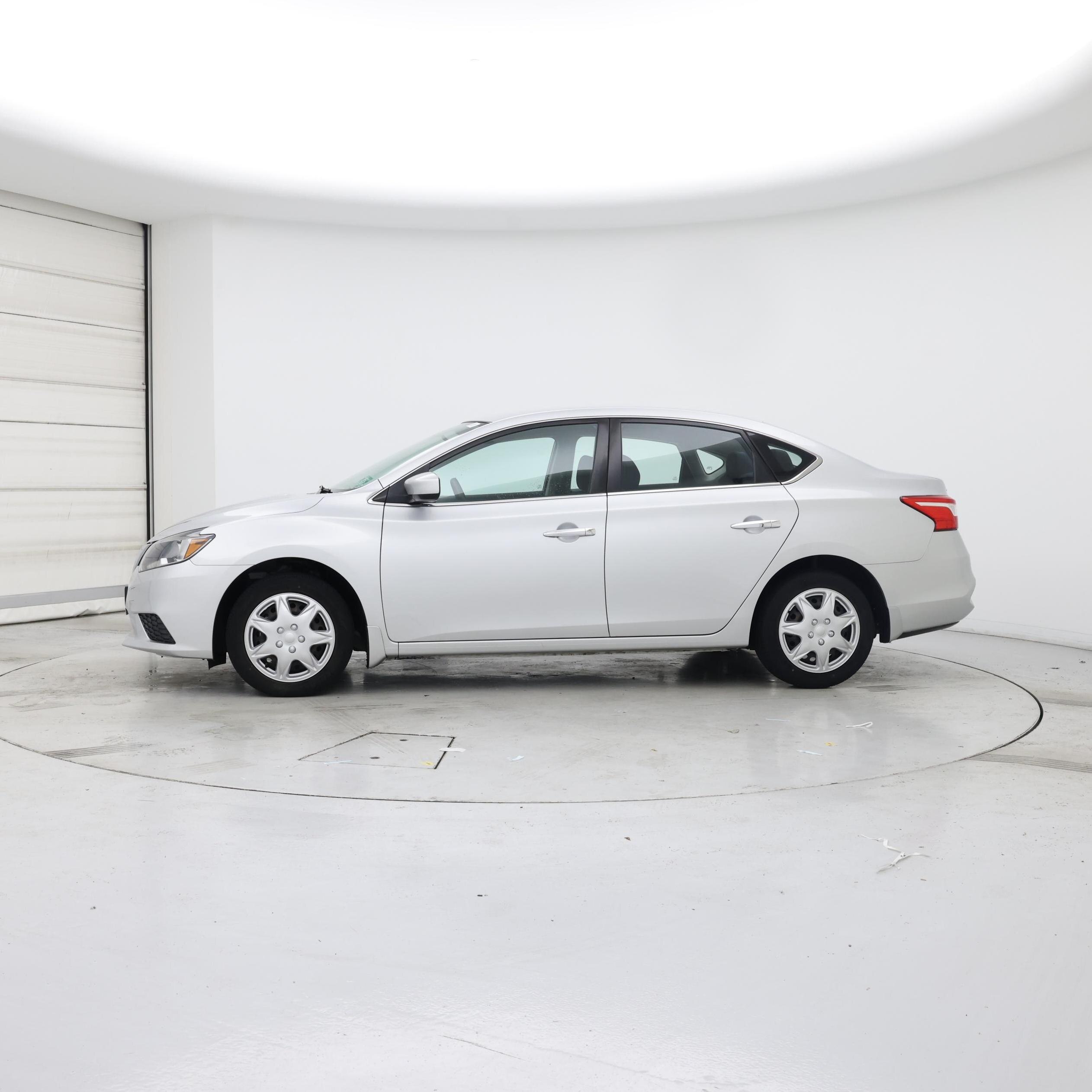 Thumbnail: 2017 Nissan Sentra - 3
