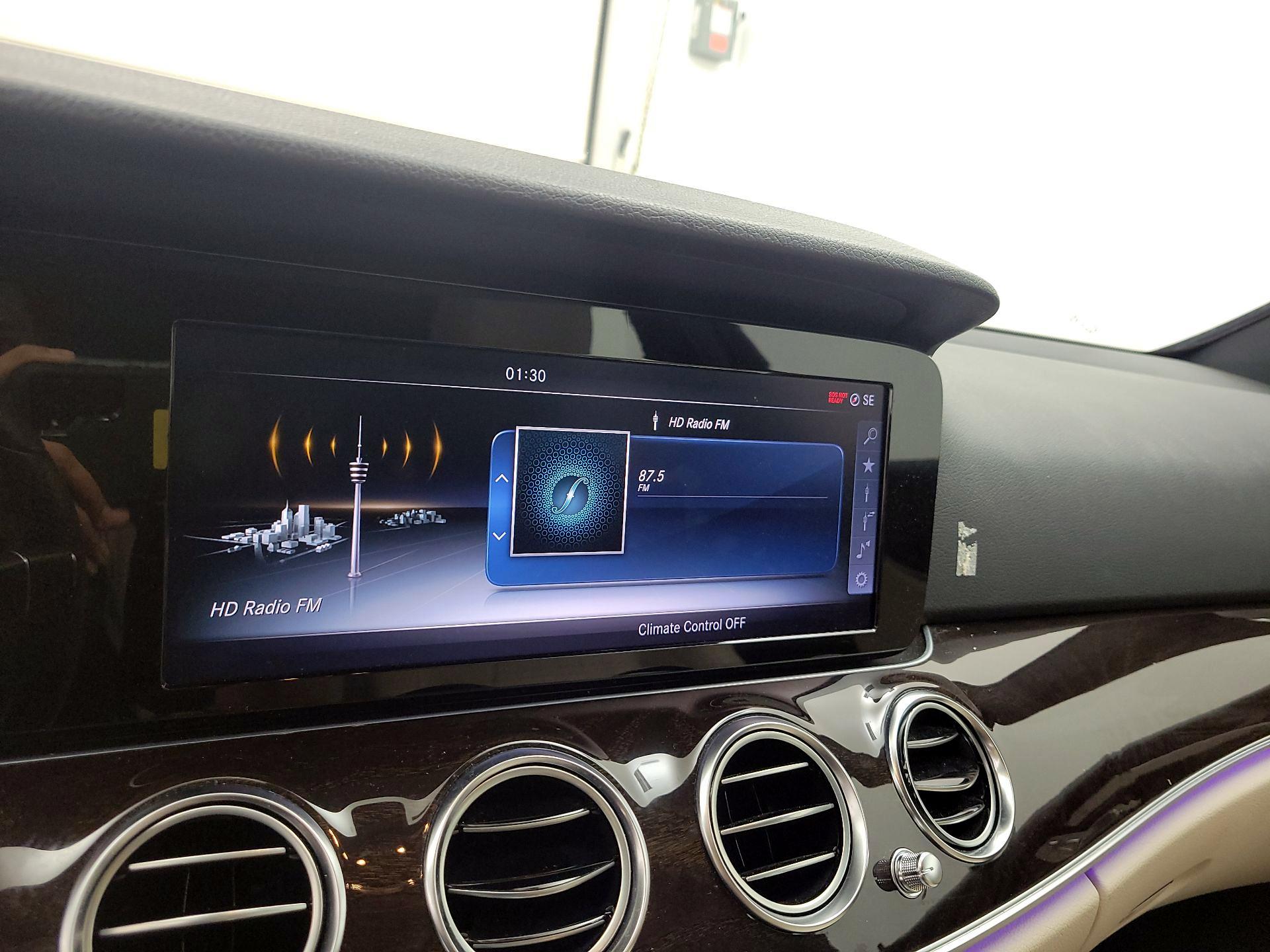 Thumbnail: 2017 Mercedes-Benz E-Class - 16