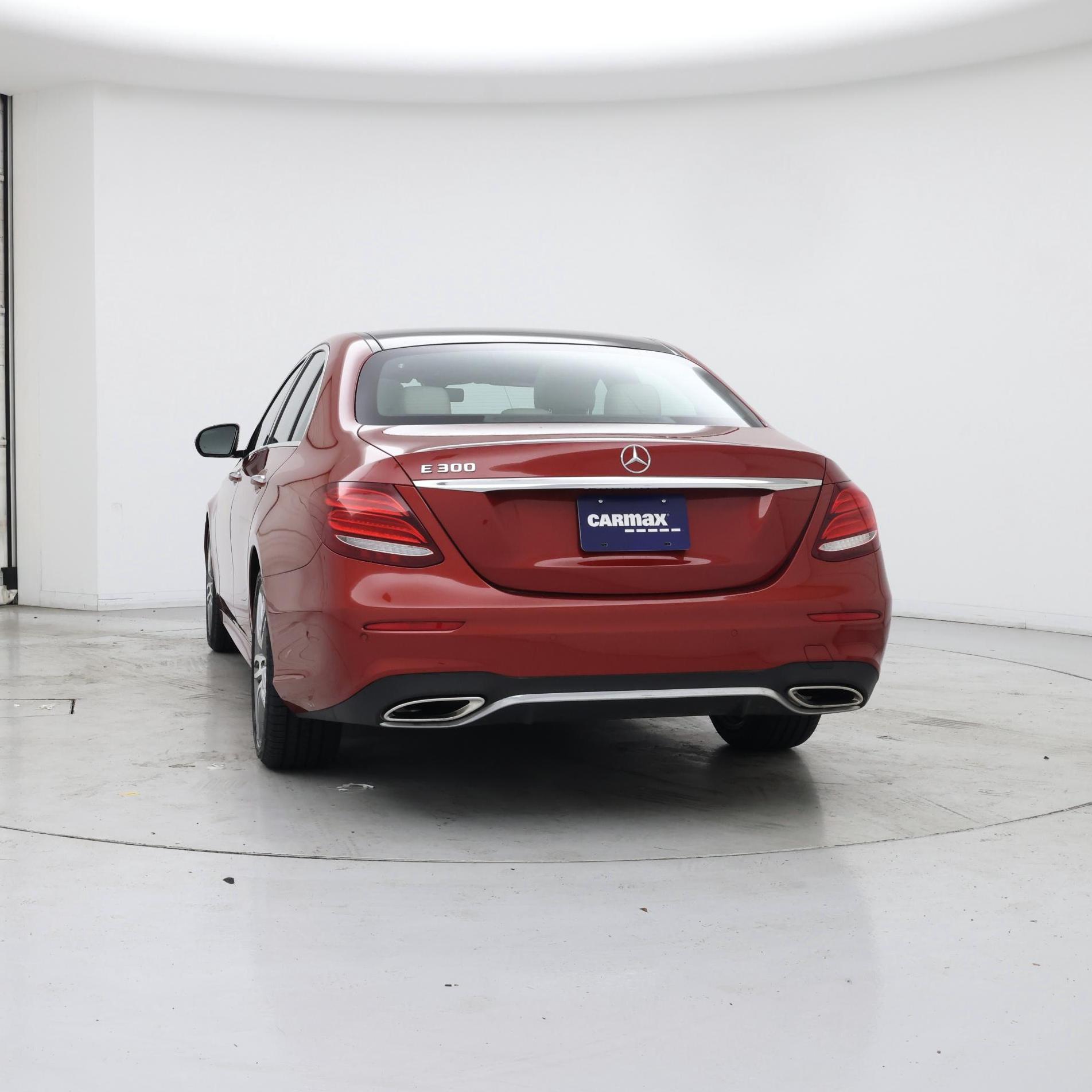 Thumbnail: 2017 Mercedes-Benz E-Class - 6