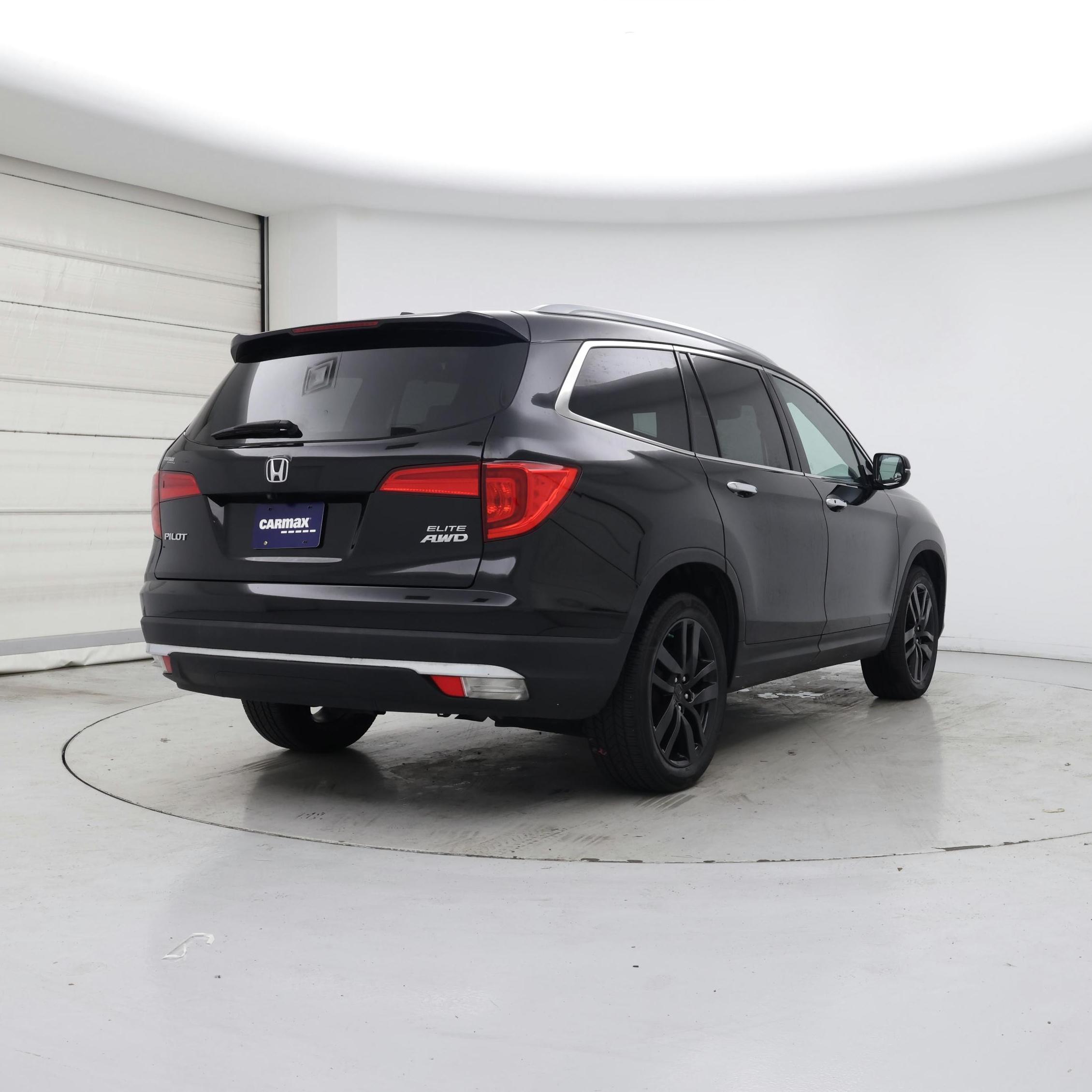 Thumbnail: 2018 Honda Pilot - 8