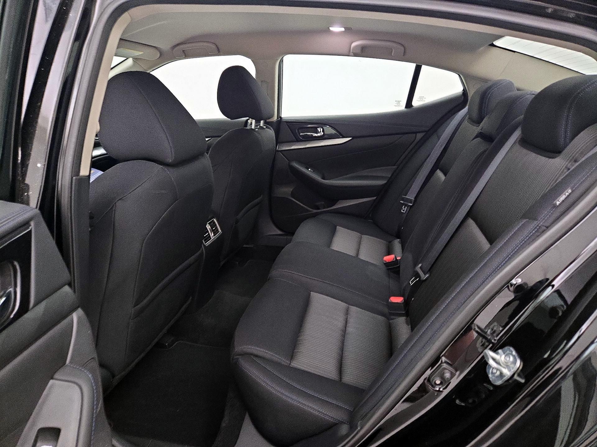 Thumbnail: 2019 Nissan Maxima - 19