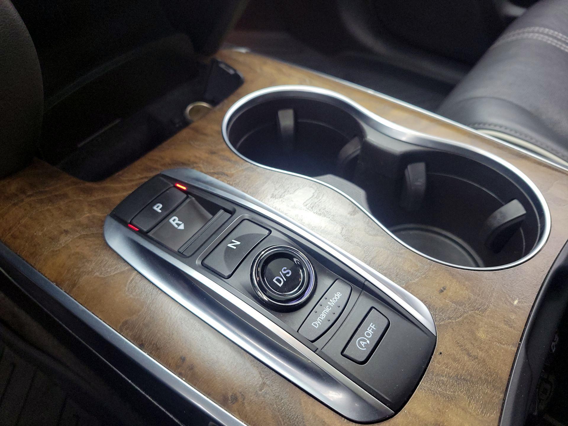 Thumbnail: 2019 Acura MDX - 17