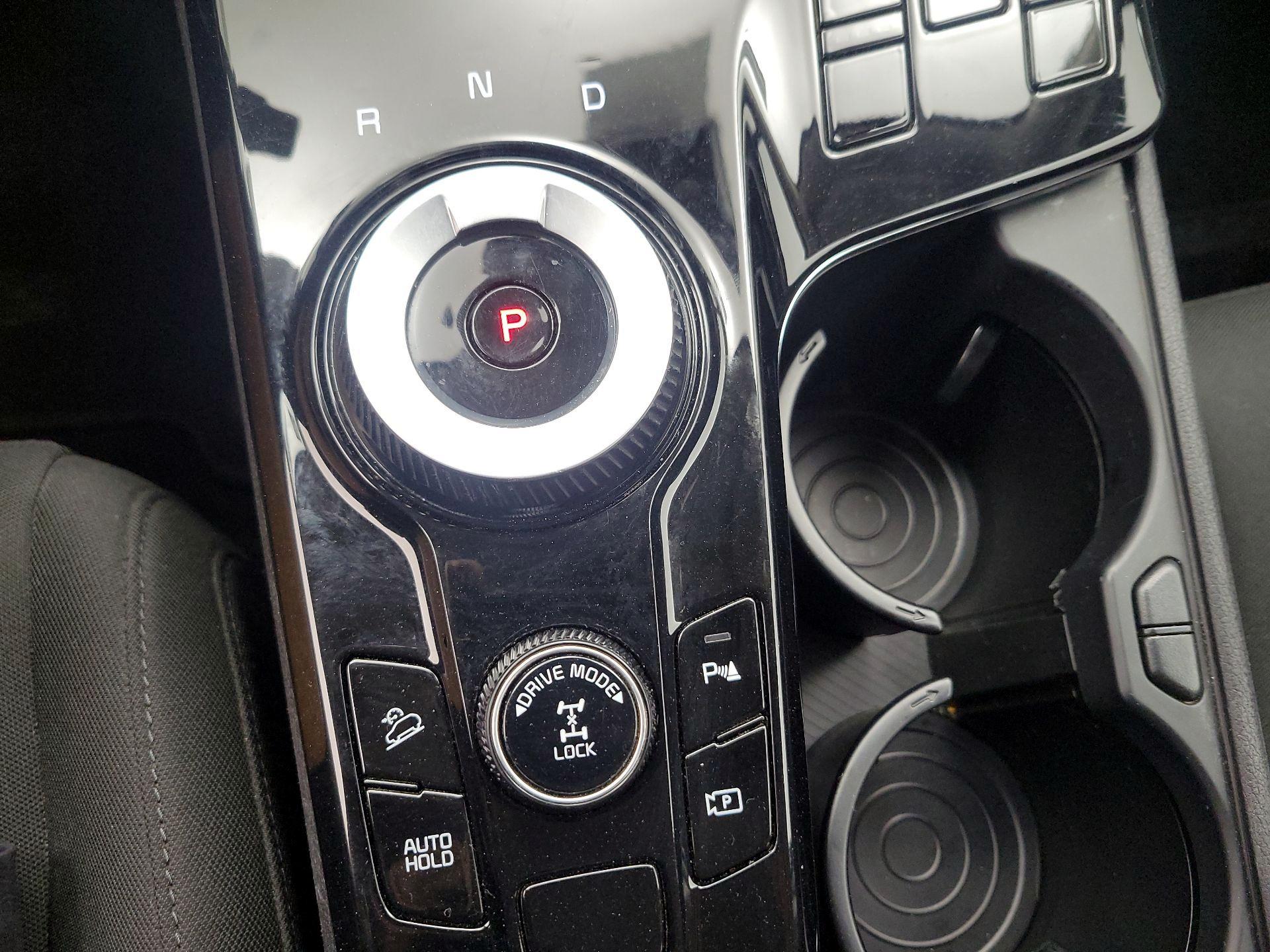 Thumbnail: 2023 Kia Sportage - 17