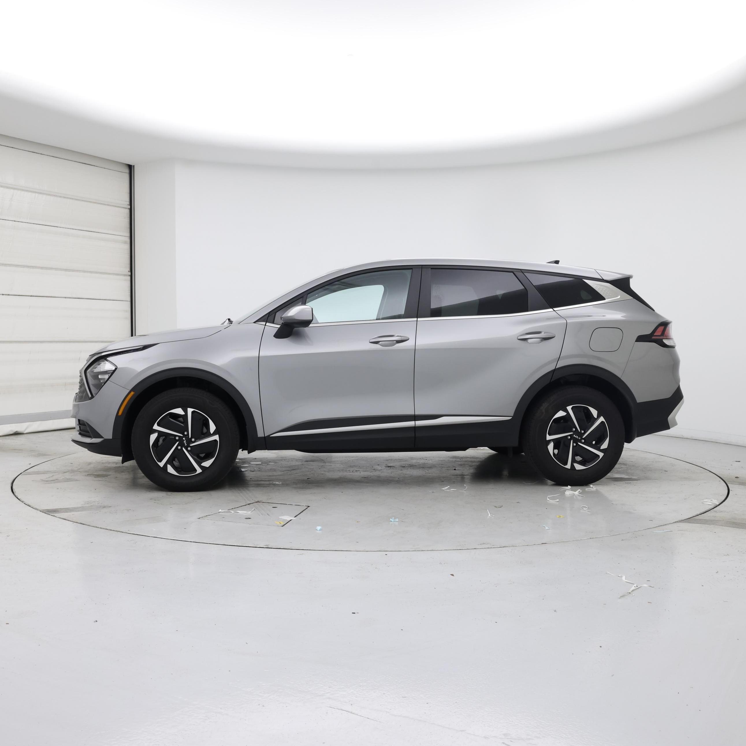 Thumbnail: 2023 Kia Sportage - 3