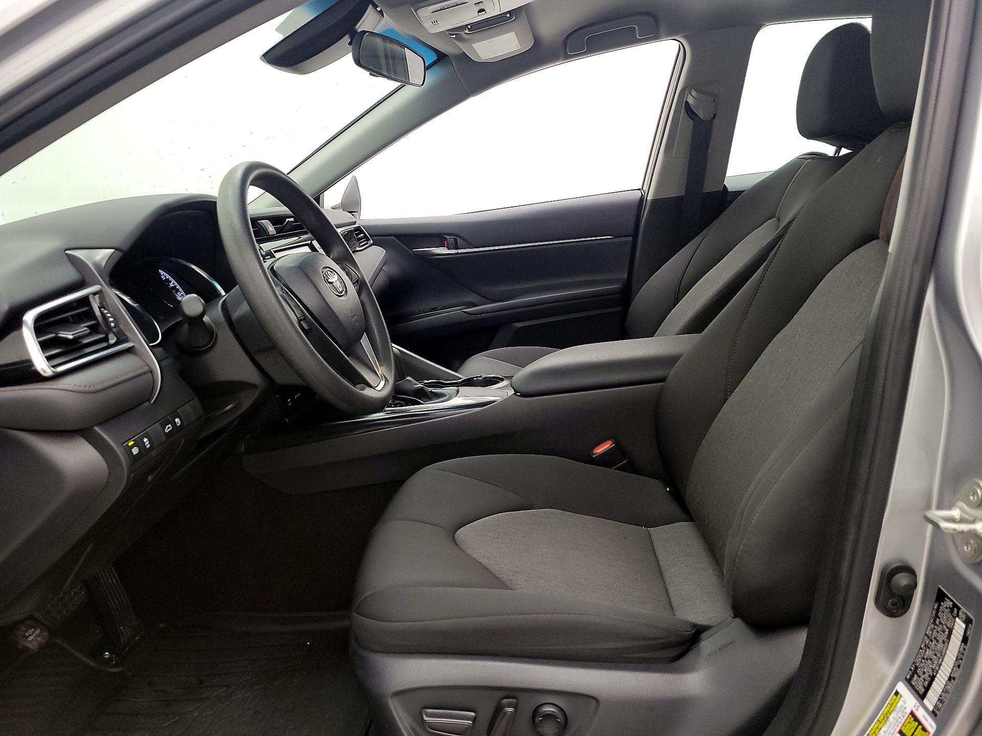 Thumbnail: 2018 Toyota Camry - 11