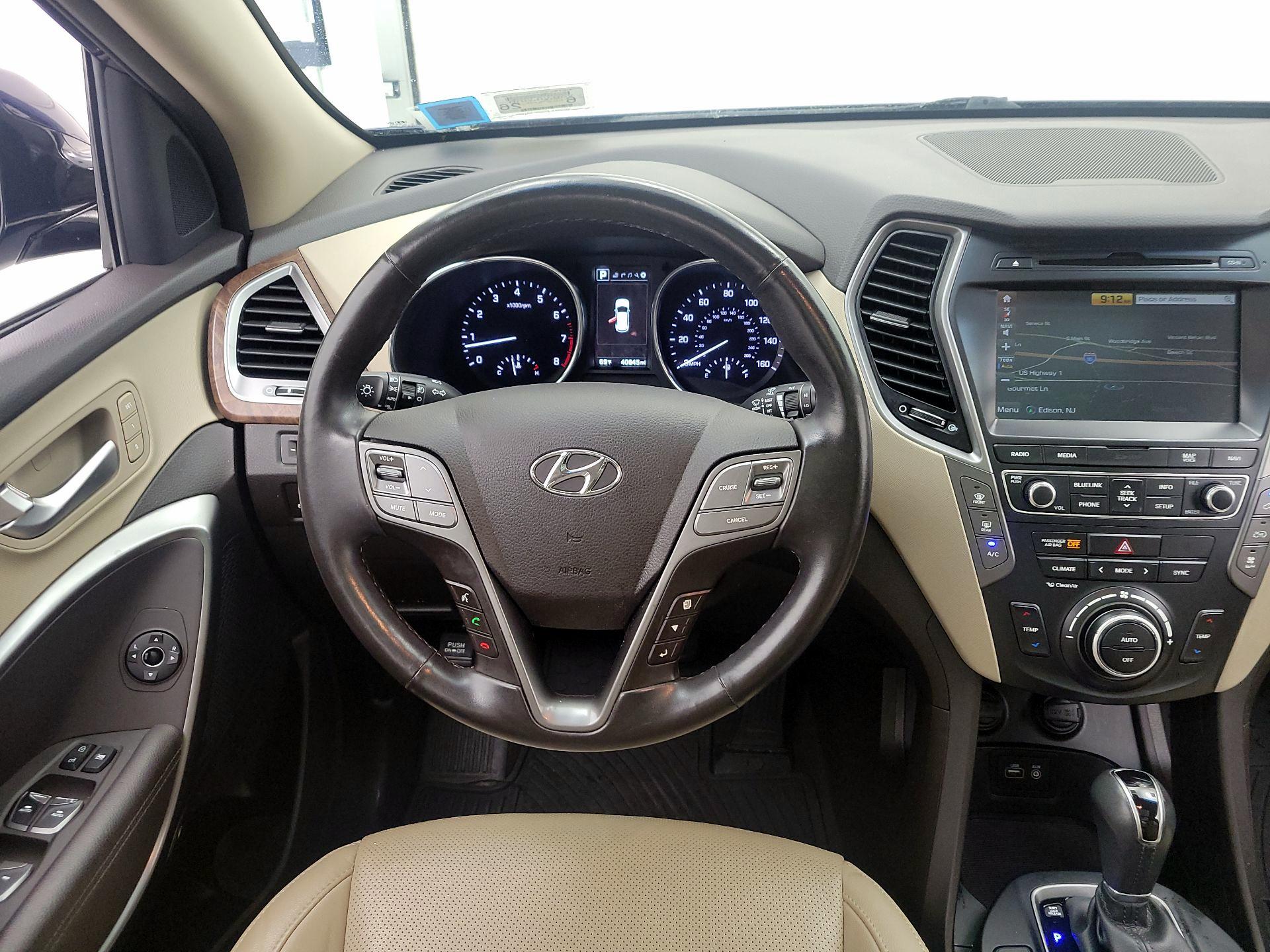 Thumbnail: 2018 Hyundai Santa Fe - 10