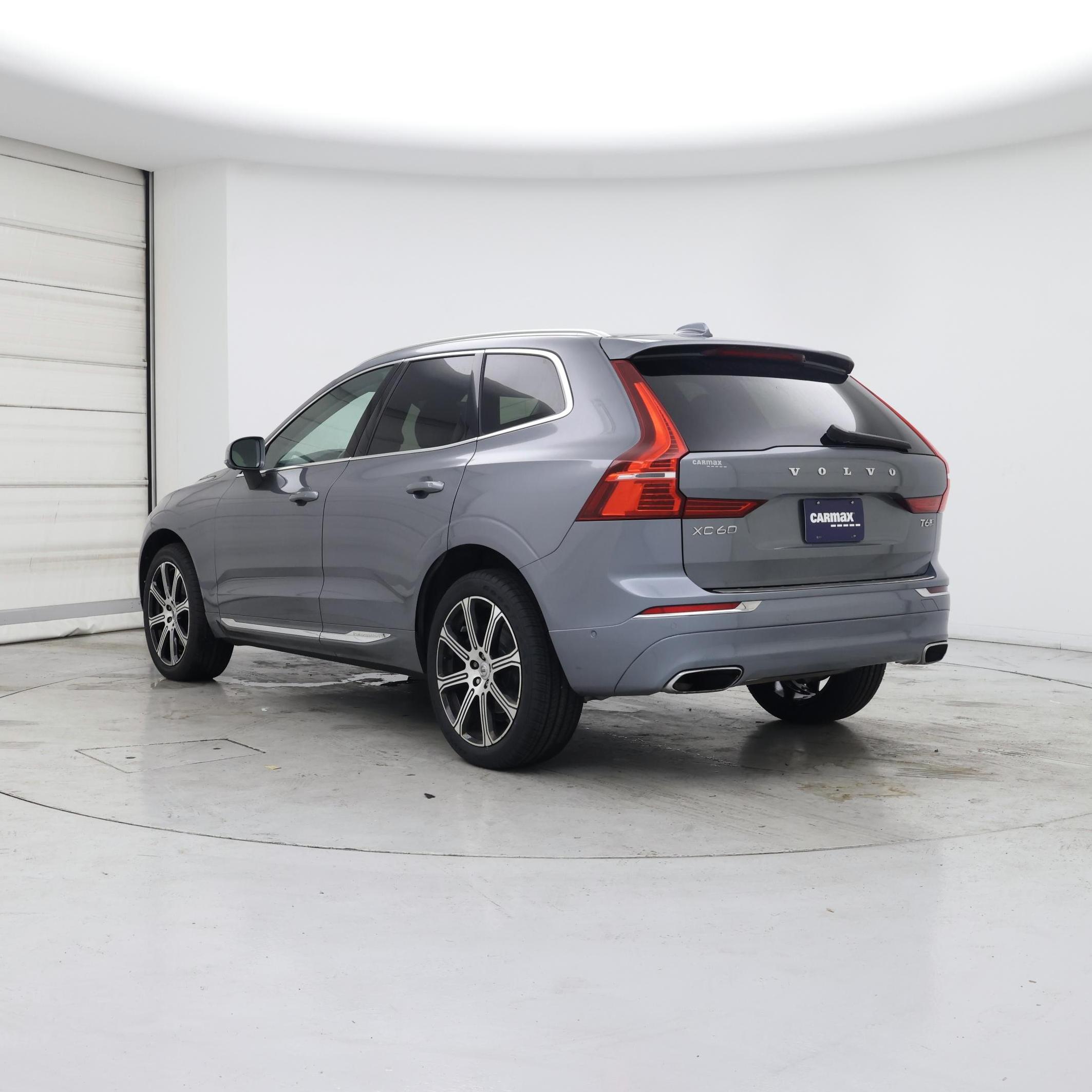 Thumbnail: 2018 Volvo XC60 - 2