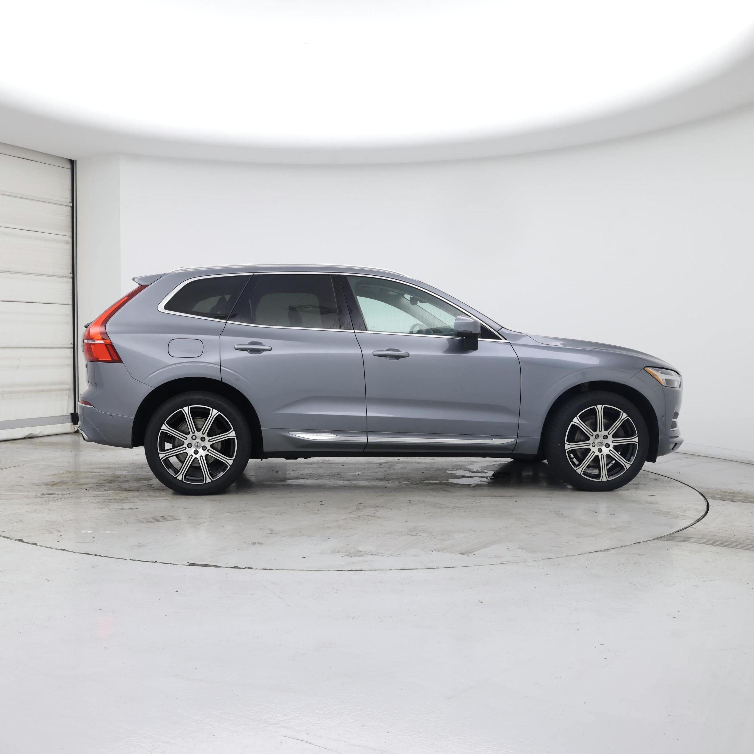 Thumbnail: 2018 Volvo XC60 - 7