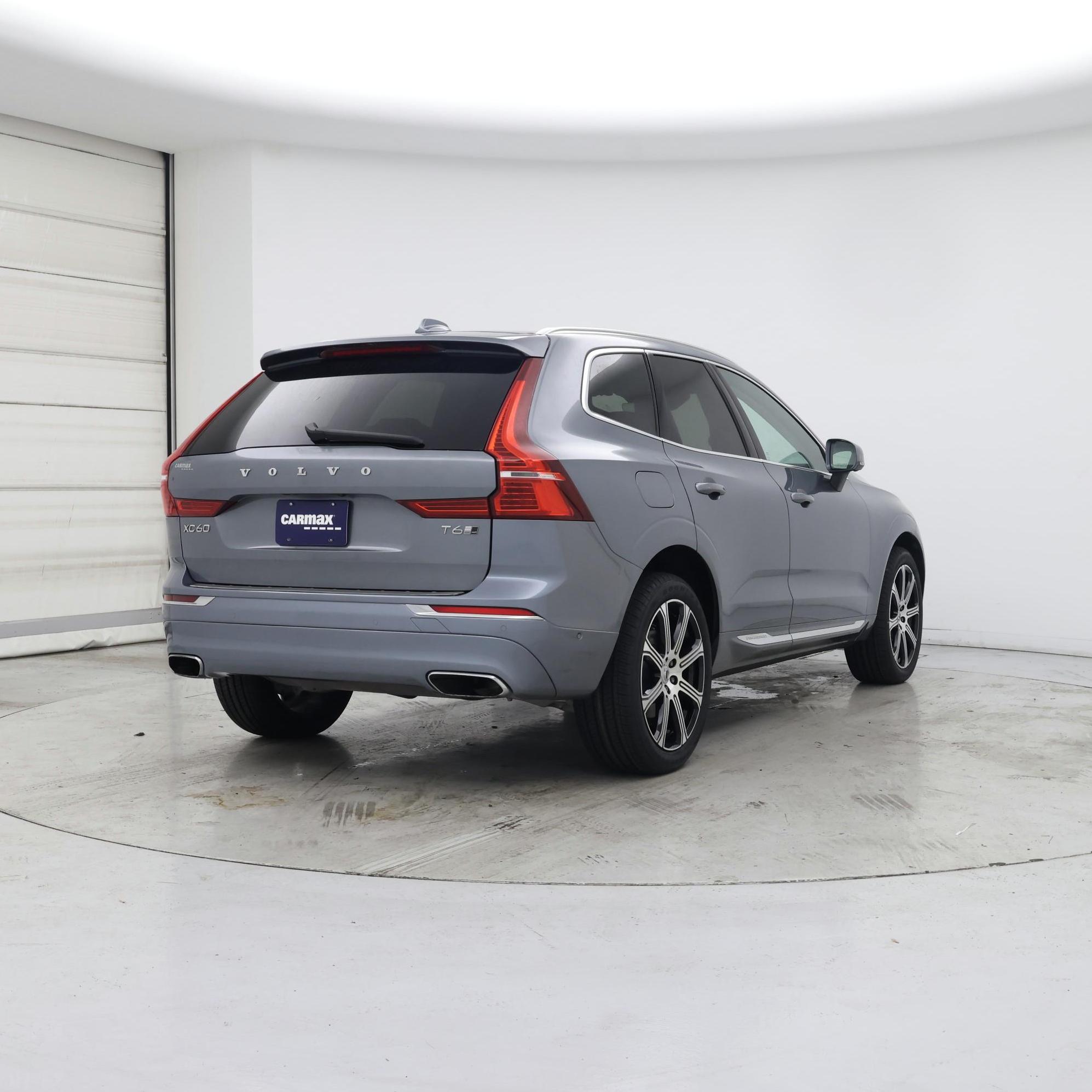 Thumbnail: 2018 Volvo XC60 - 8