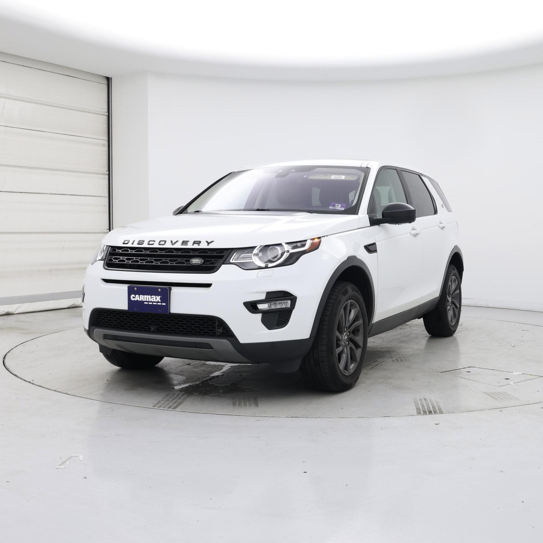 Thumbnail: 2019 Land Rover Discovery Sport - 4