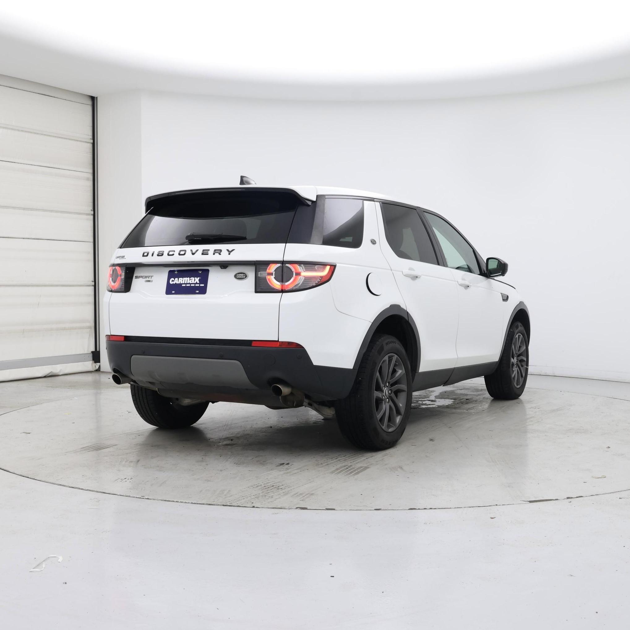 Thumbnail: 2019 Land Rover Discovery Sport - 8