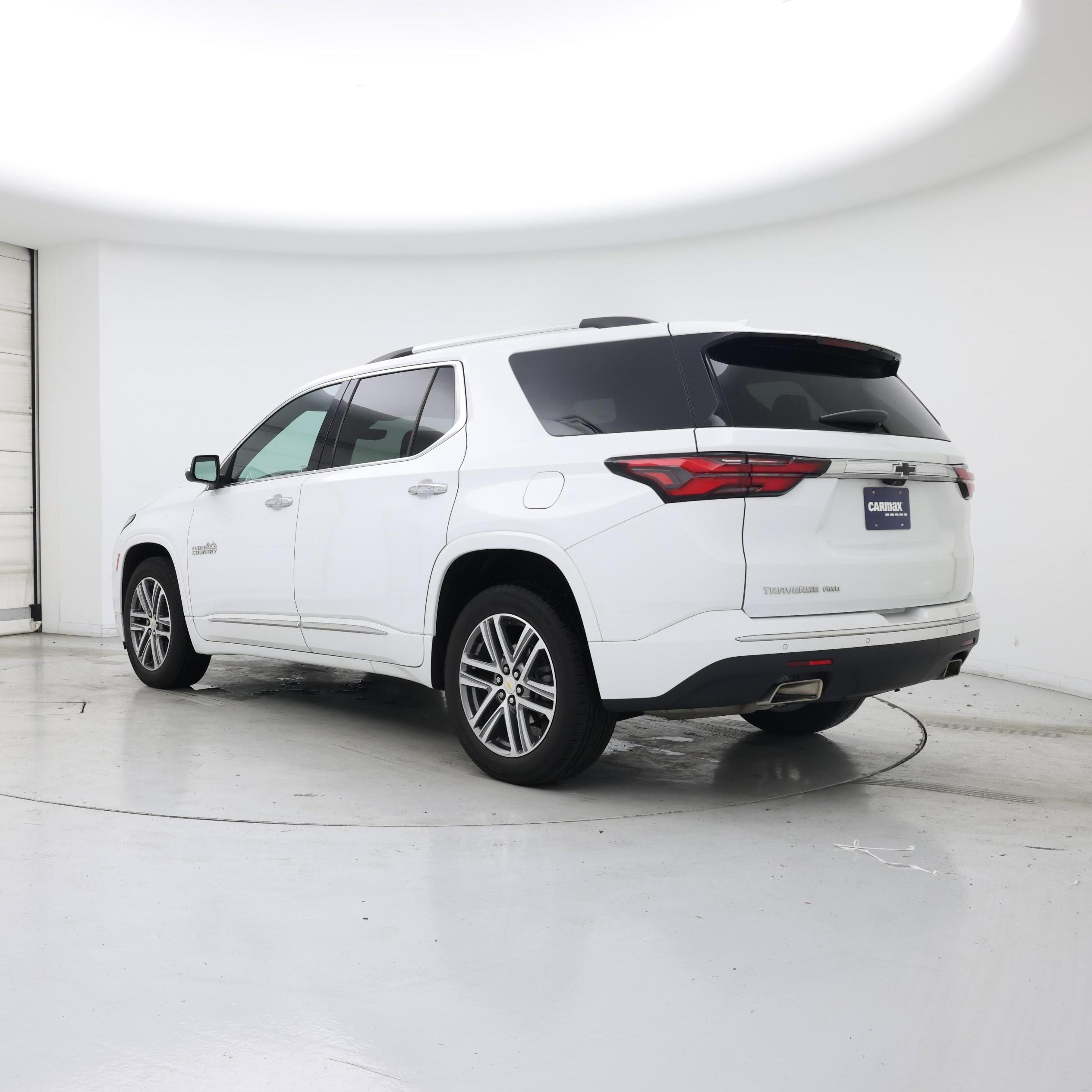 Thumbnail: 2022 Chevrolet Traverse - 2