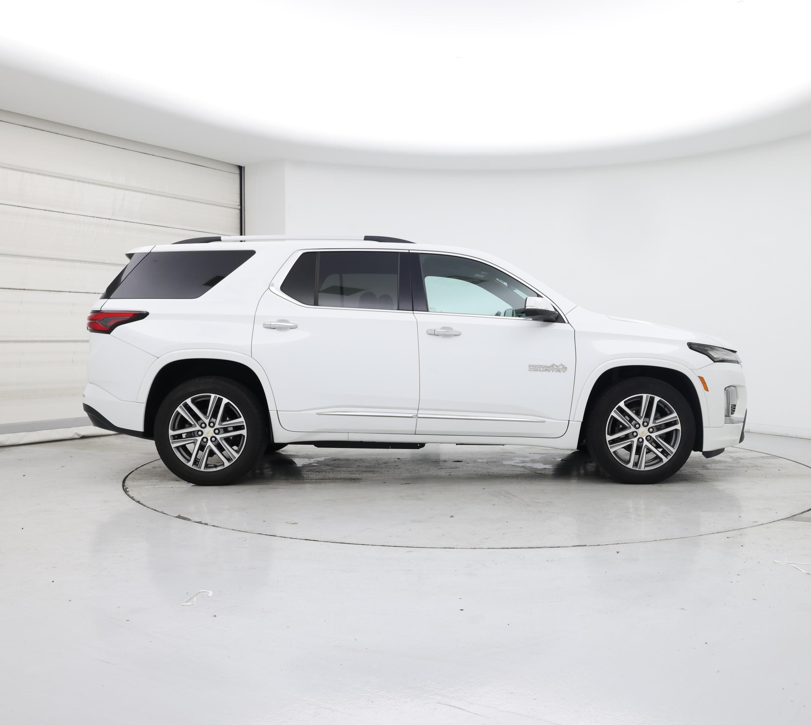 Thumbnail: 2022 Chevrolet Traverse - 7