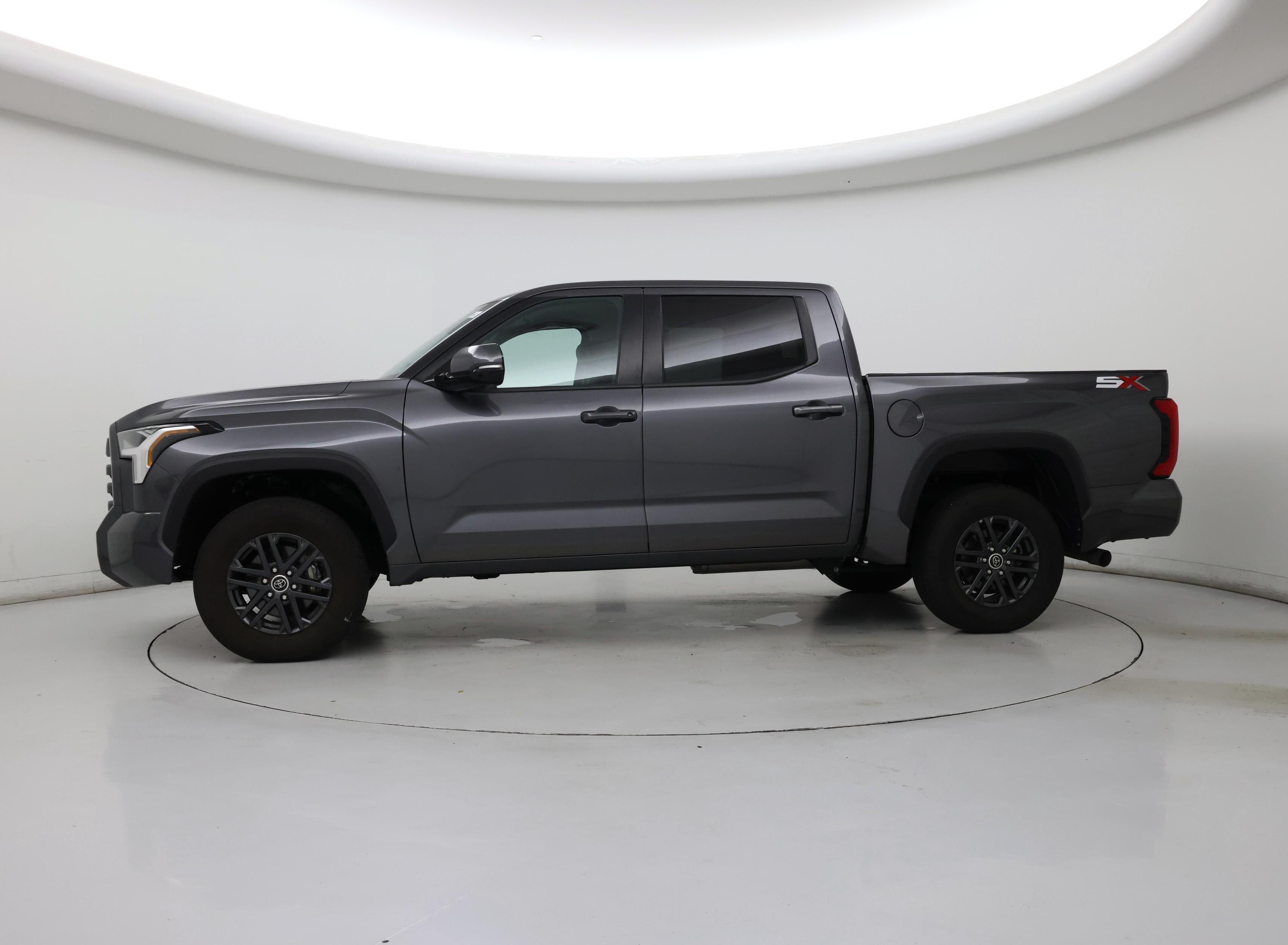 Thumbnail: 2024 Toyota Tundra - 3