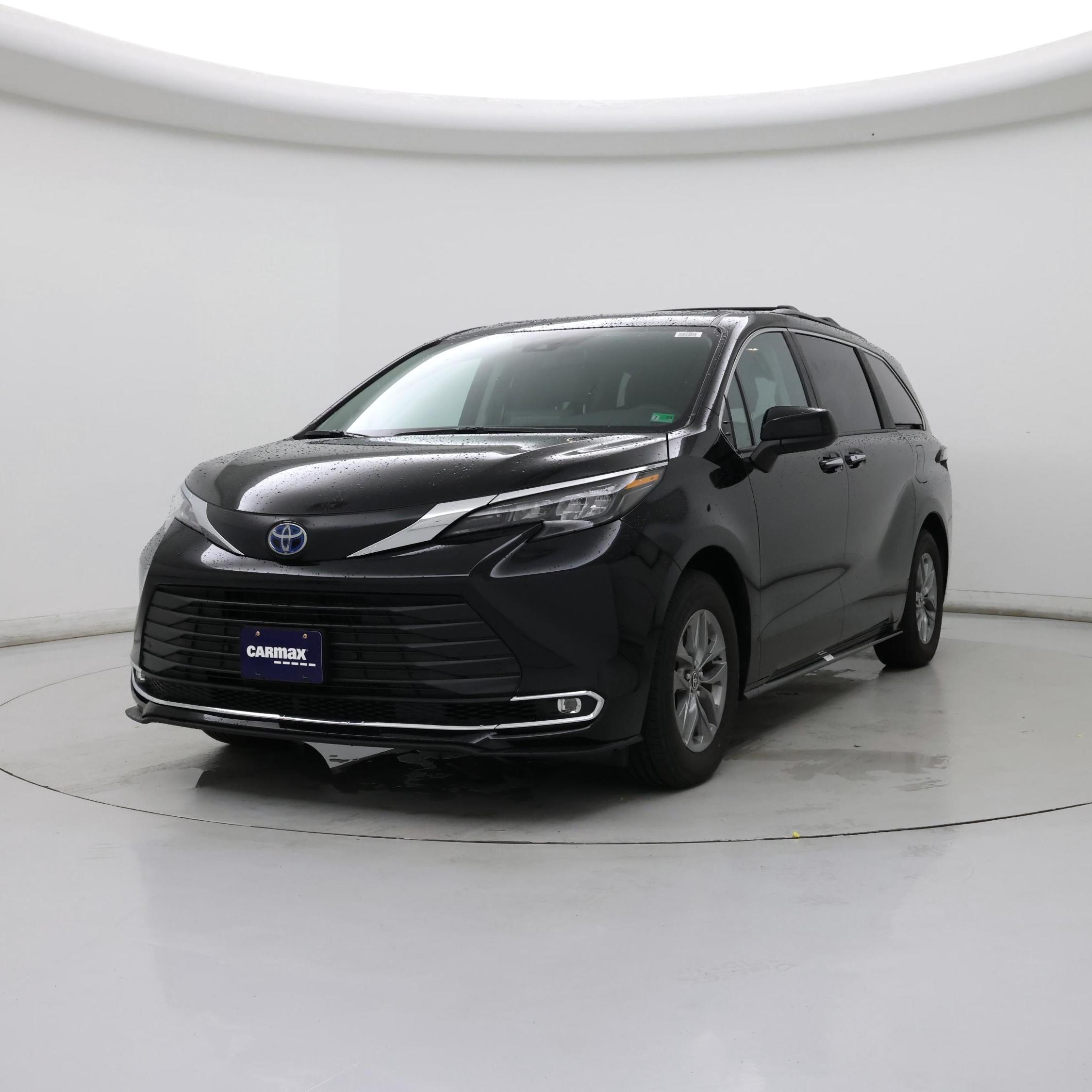 Thumbnail: 2024 Toyota Sienna - 4