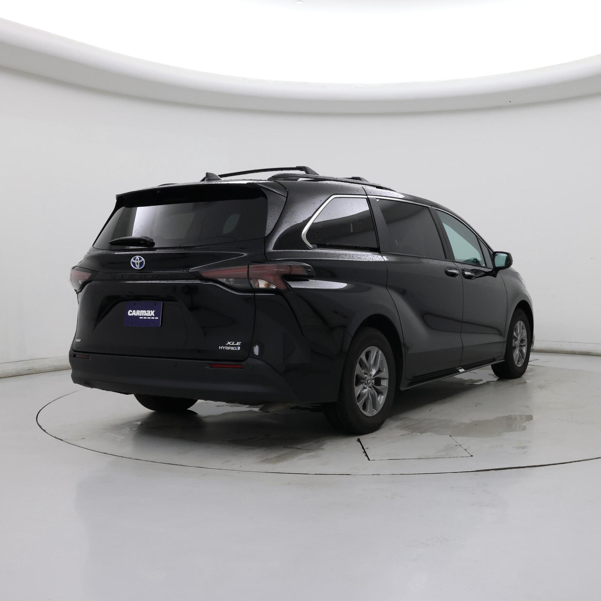 Thumbnail: 2024 Toyota Sienna - 8