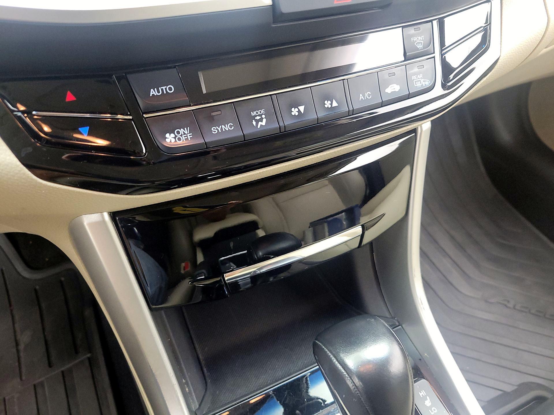 Thumbnail: 2017 Honda Accord - 16
