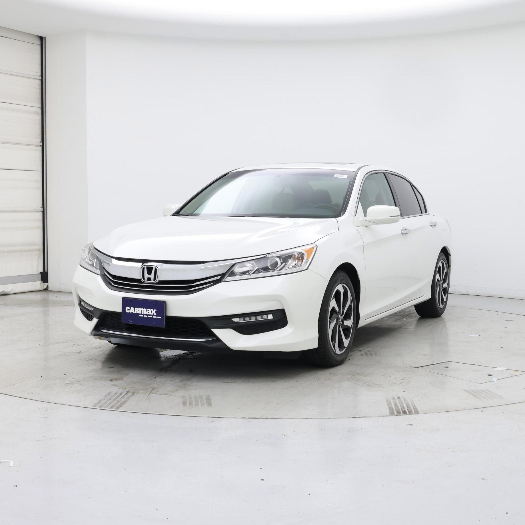 Thumbnail: 2017 Honda Accord - 4
