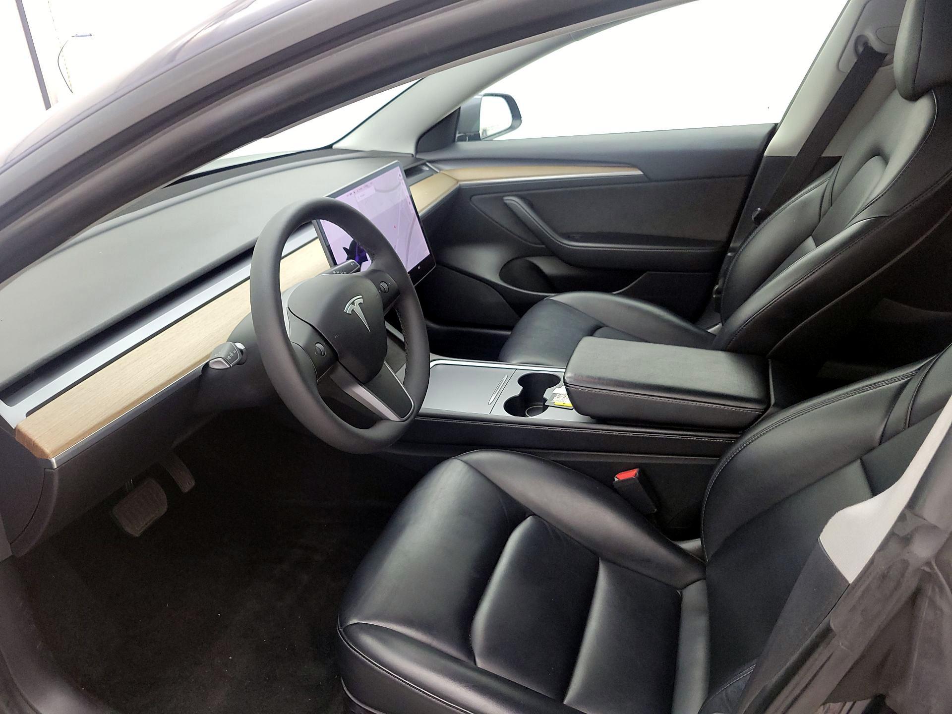 Thumbnail: 2021 Tesla Model 3 - 11