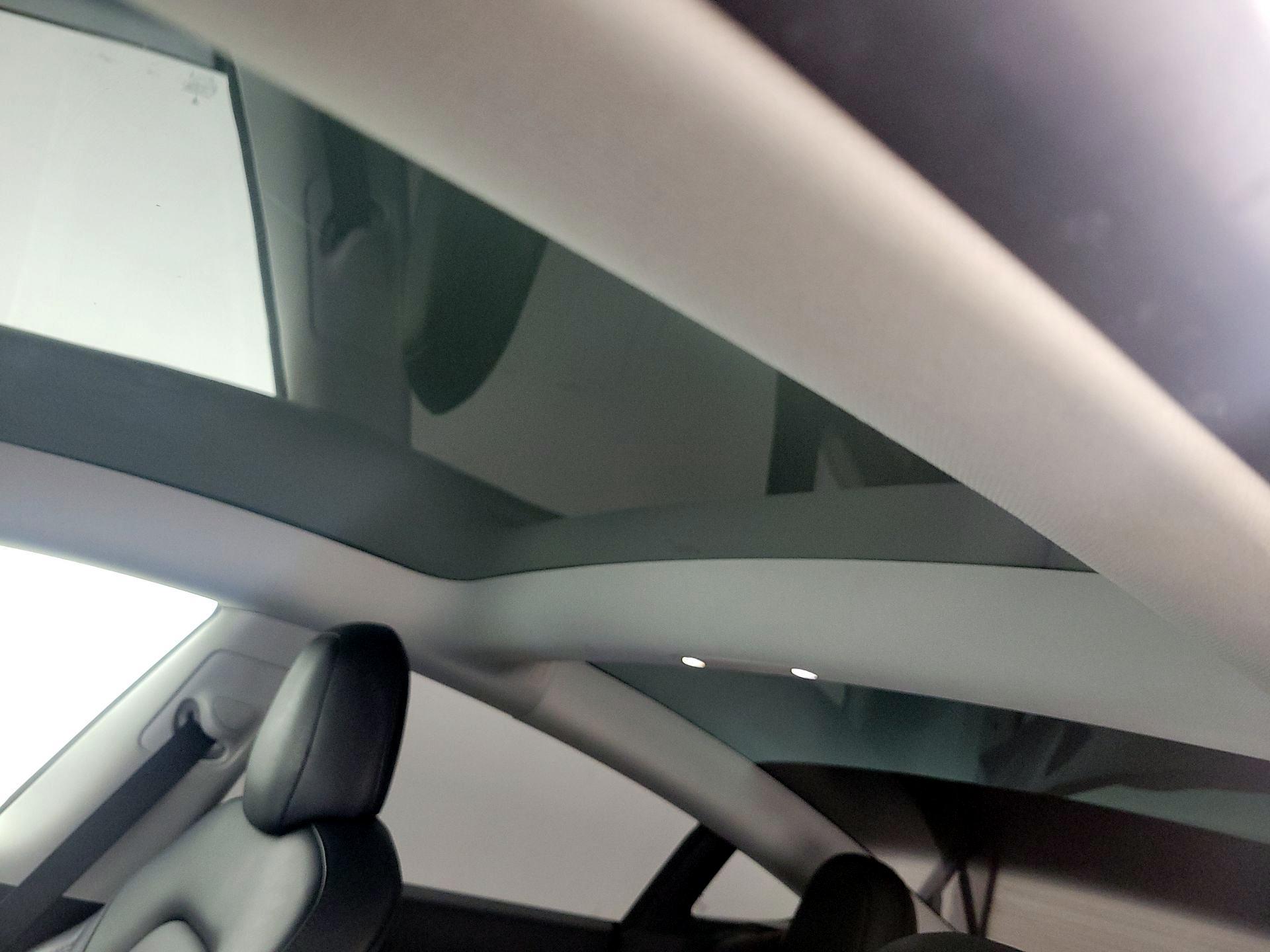 Thumbnail: 2021 Tesla Model 3 - 18