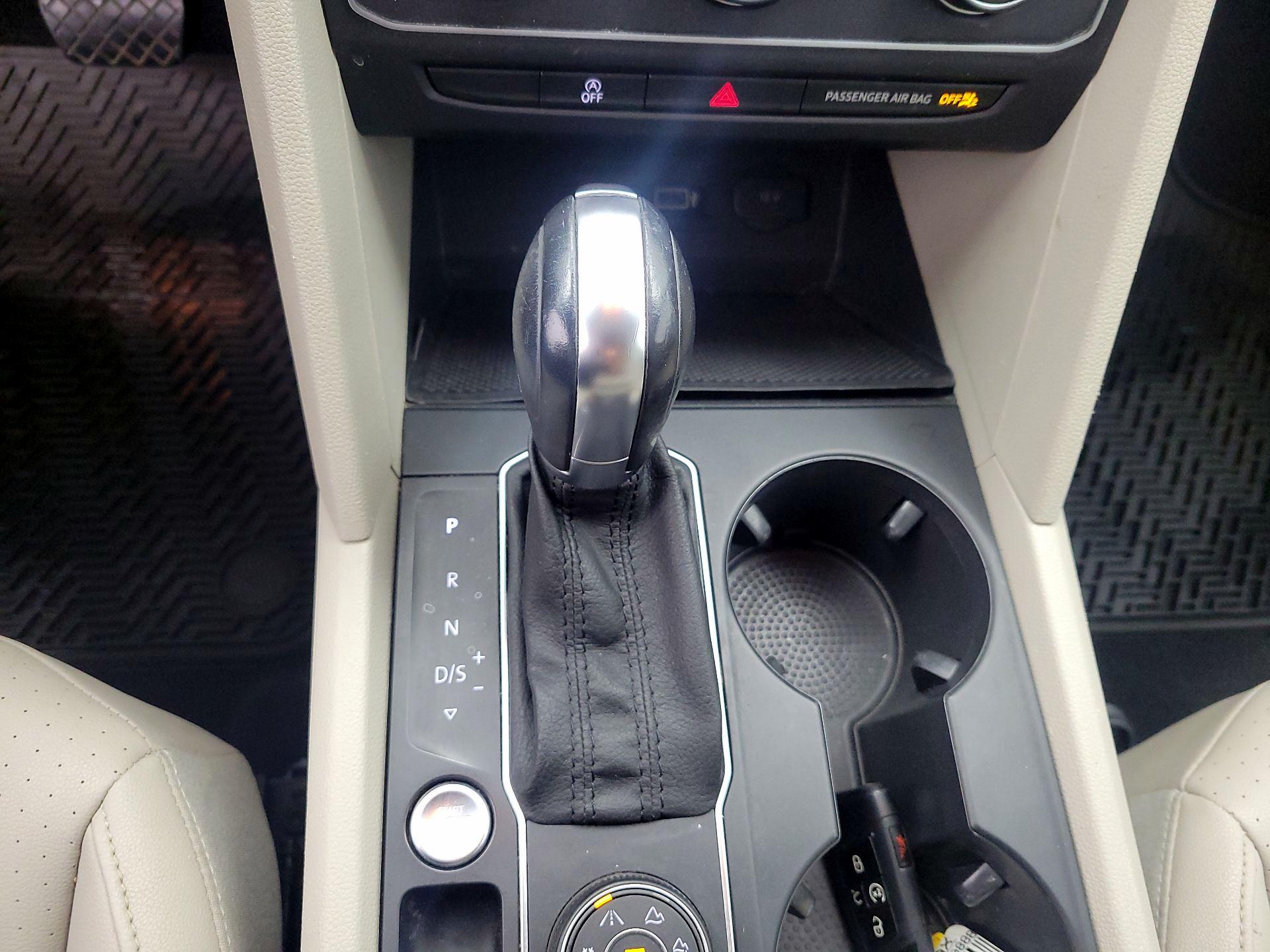 Thumbnail: 2019 Volkswagen Atlas - 17