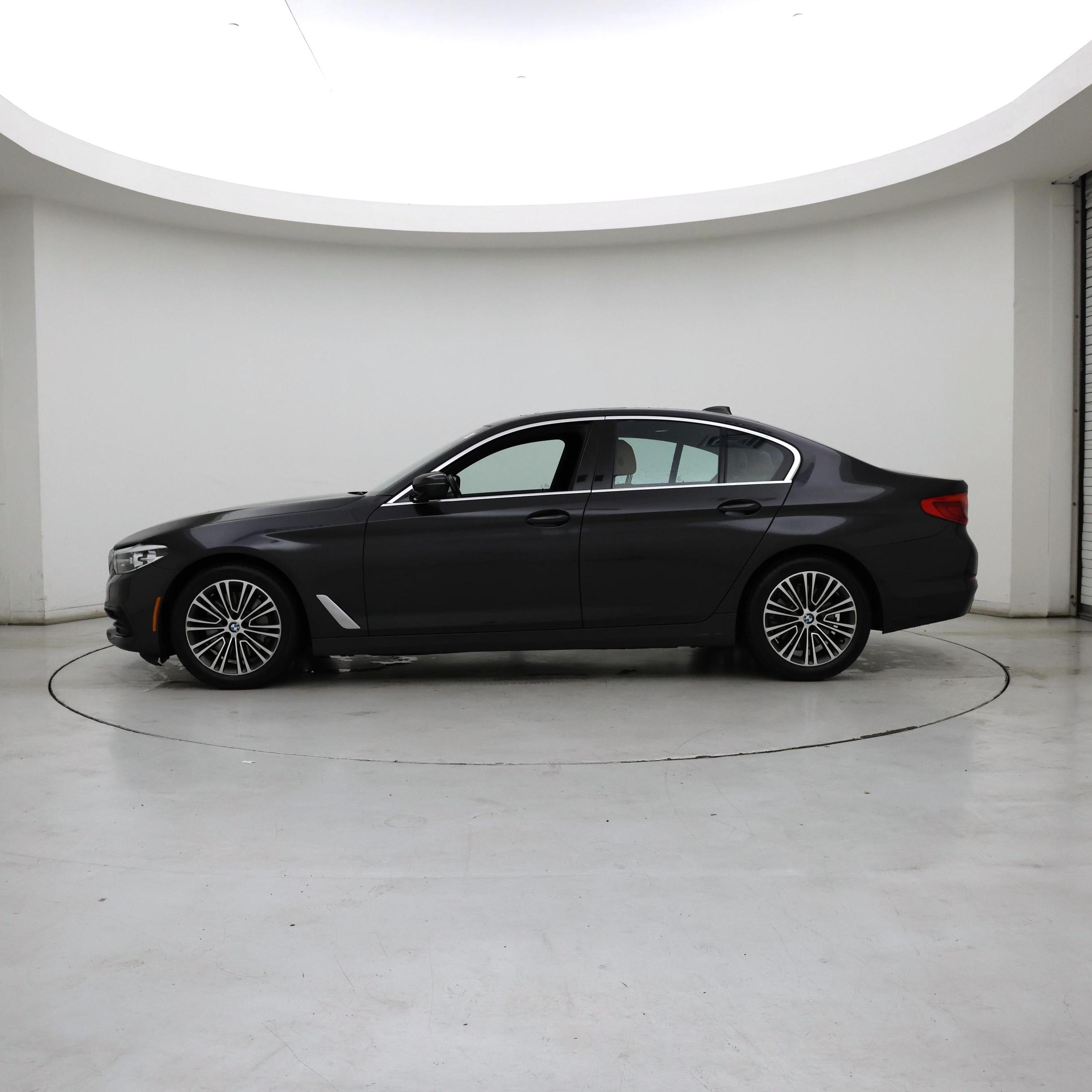 Thumbnail: 2019 BMW 5 Series - 3