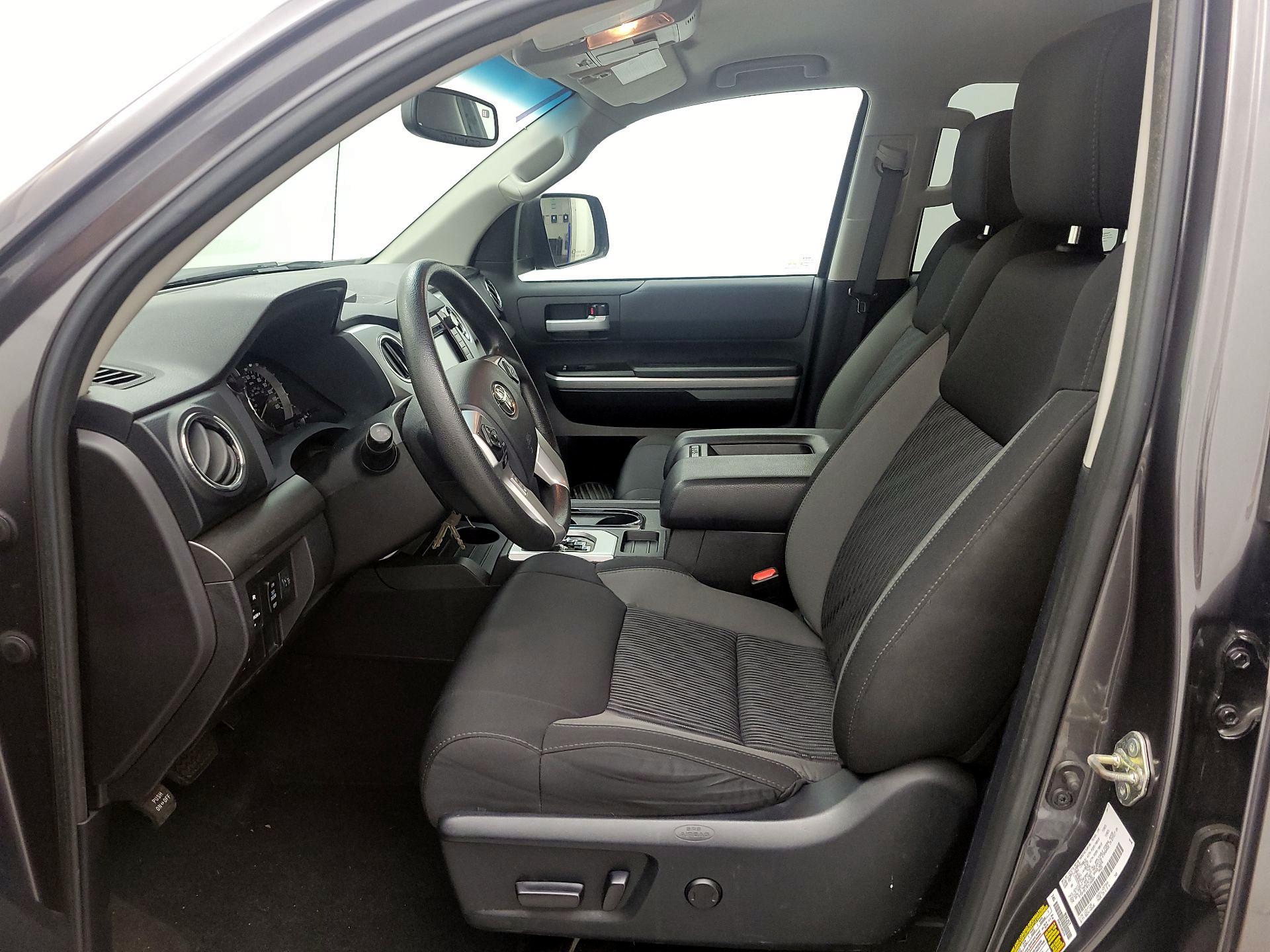 Thumbnail: 2015 Toyota Tundra - 11