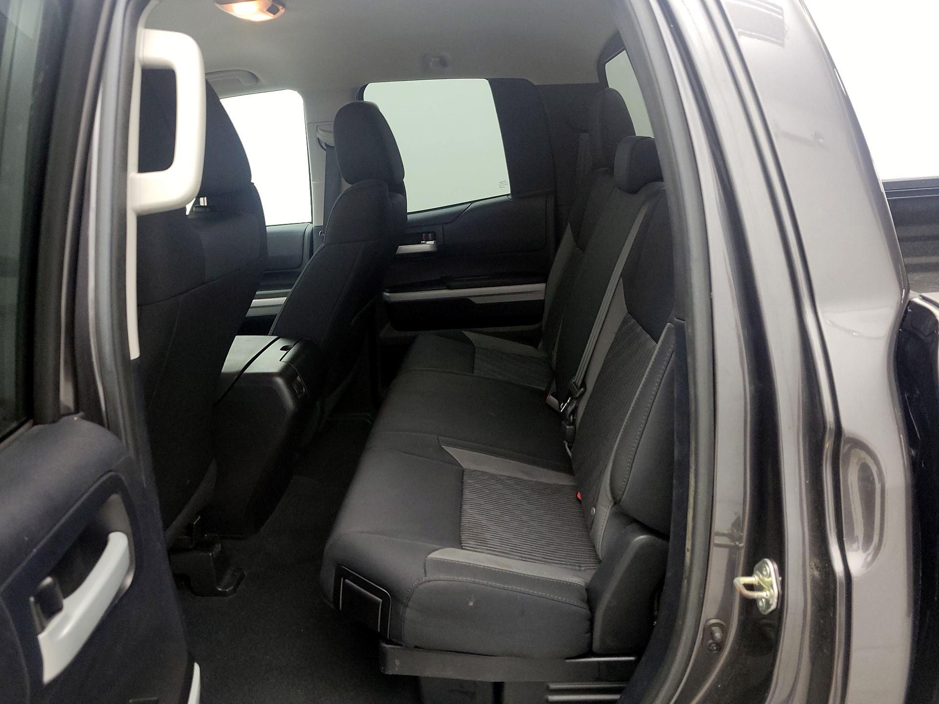 Thumbnail: 2015 Toyota Tundra - 18