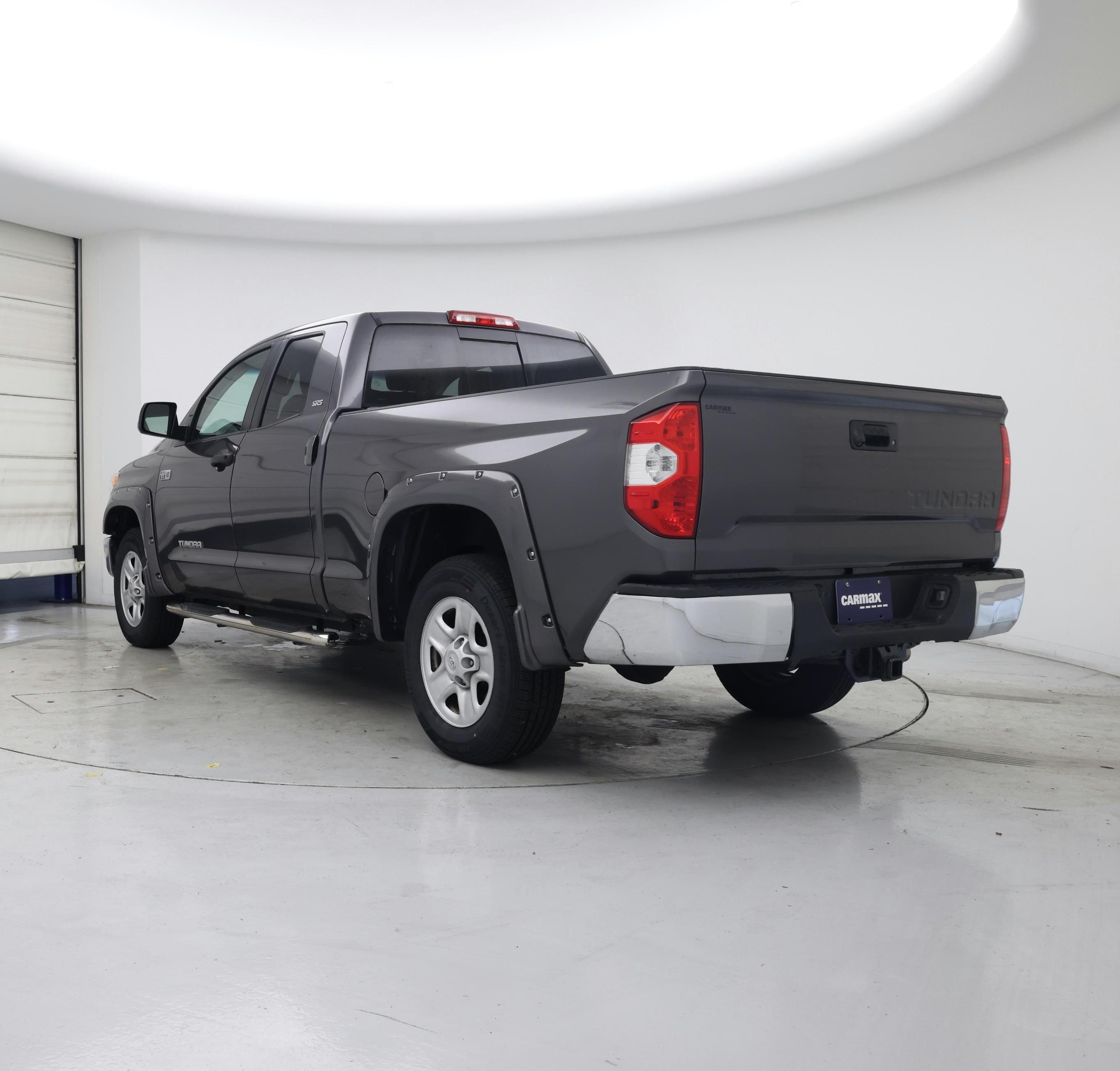 Thumbnail: 2015 Toyota Tundra - 2