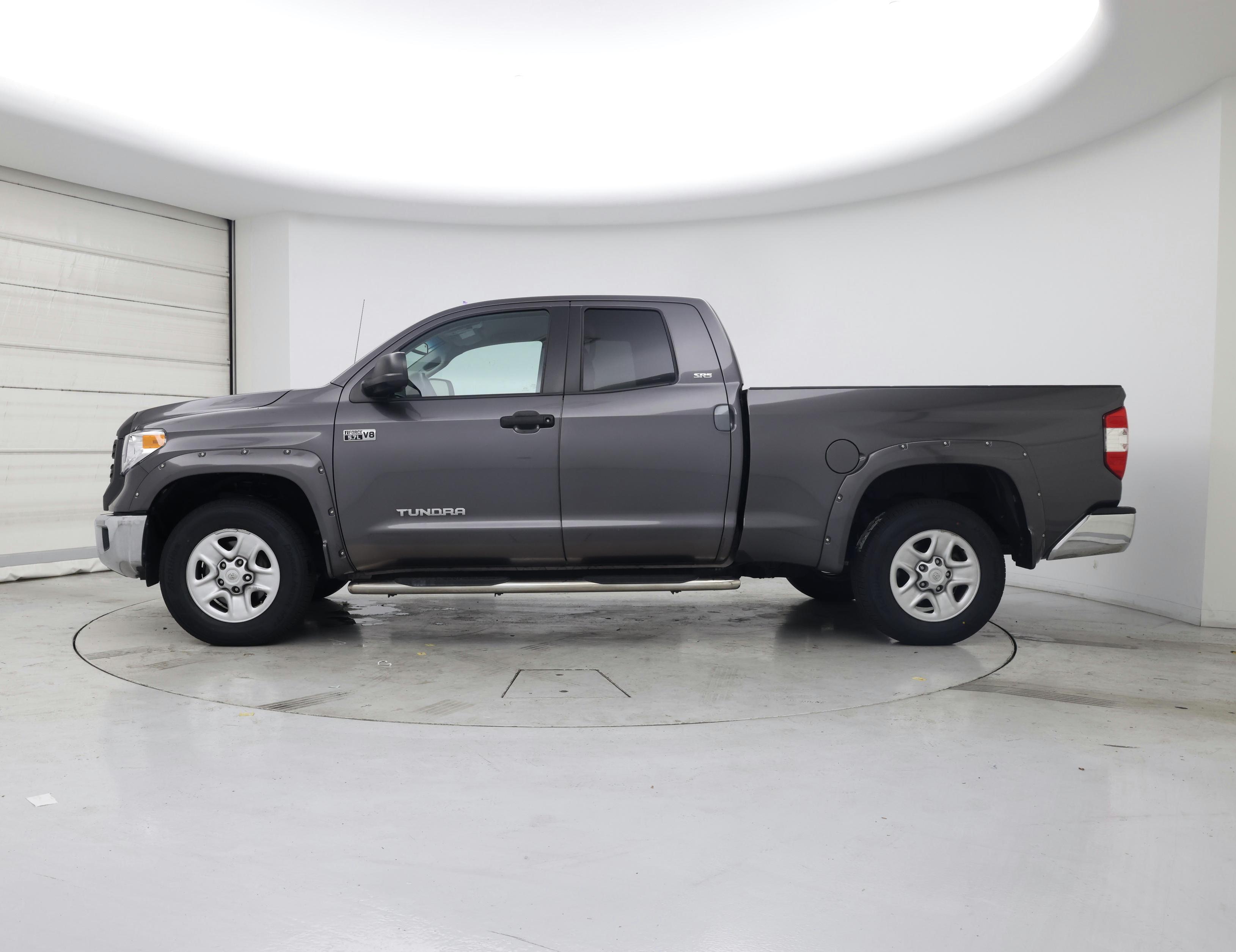 Thumbnail: 2015 Toyota Tundra - 3