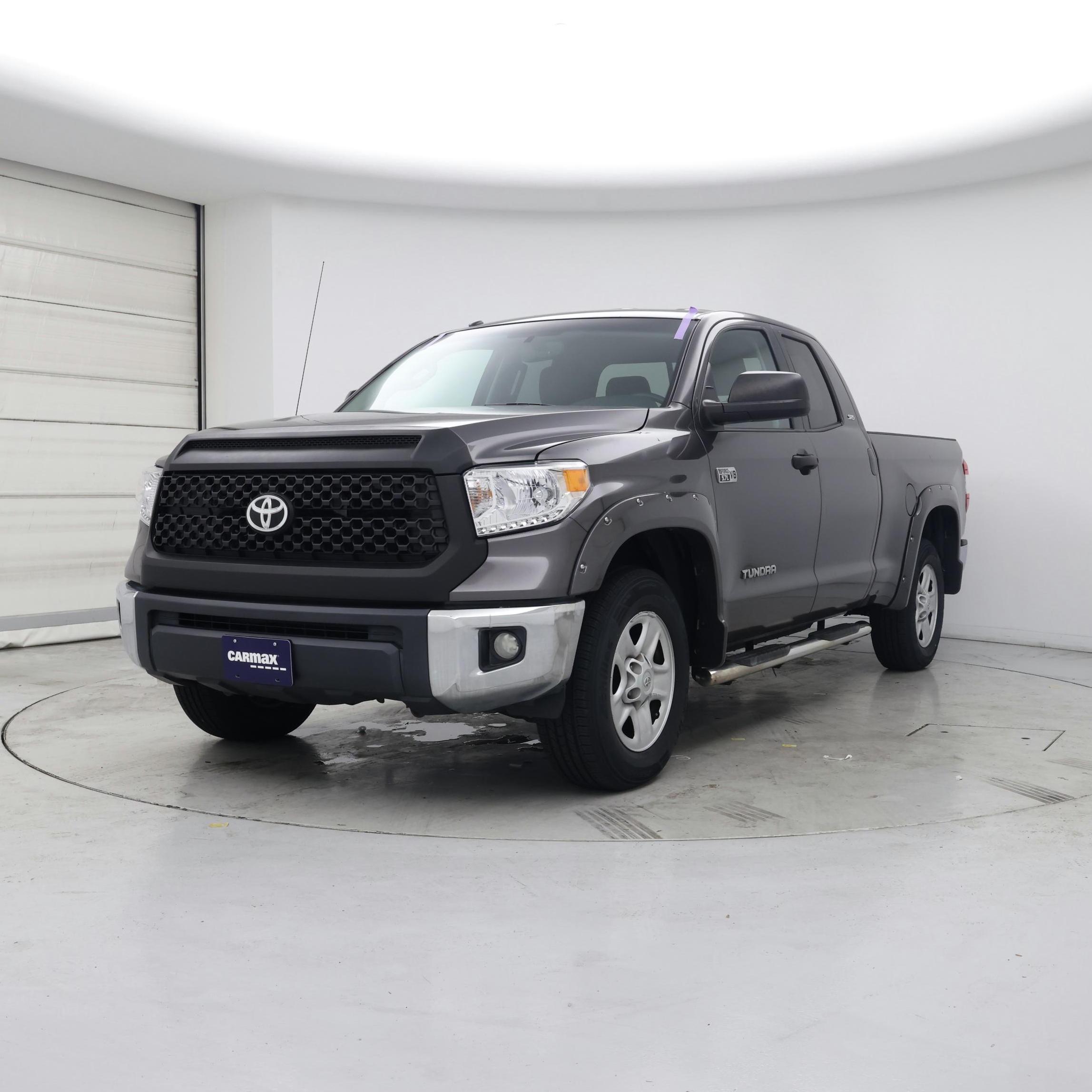Thumbnail: 2015 Toyota Tundra - 4