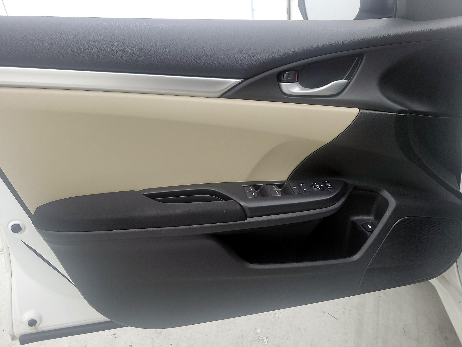 Thumbnail: 2019 Honda Civic - 12