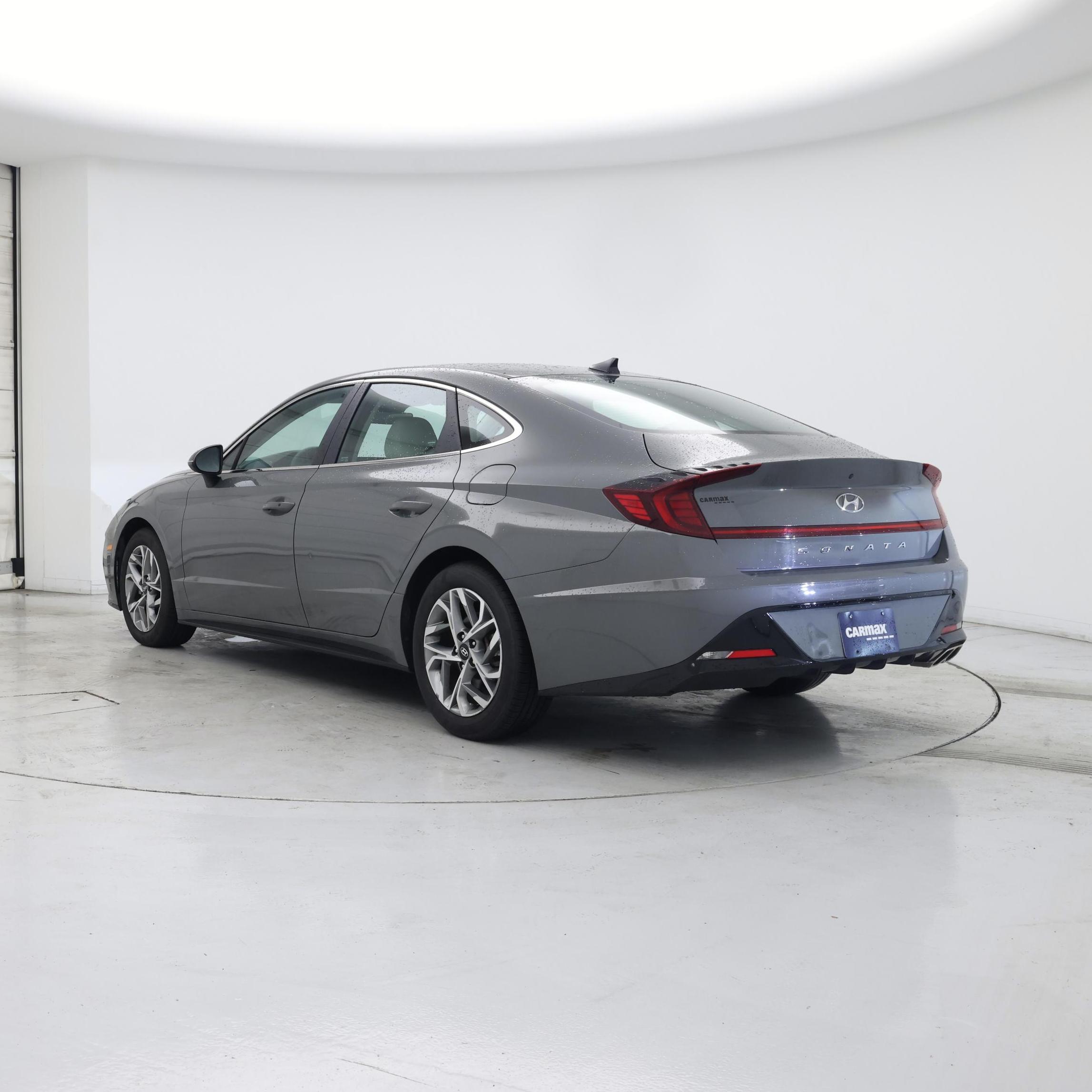 Thumbnail: 2023 Hyundai Sonata - 2