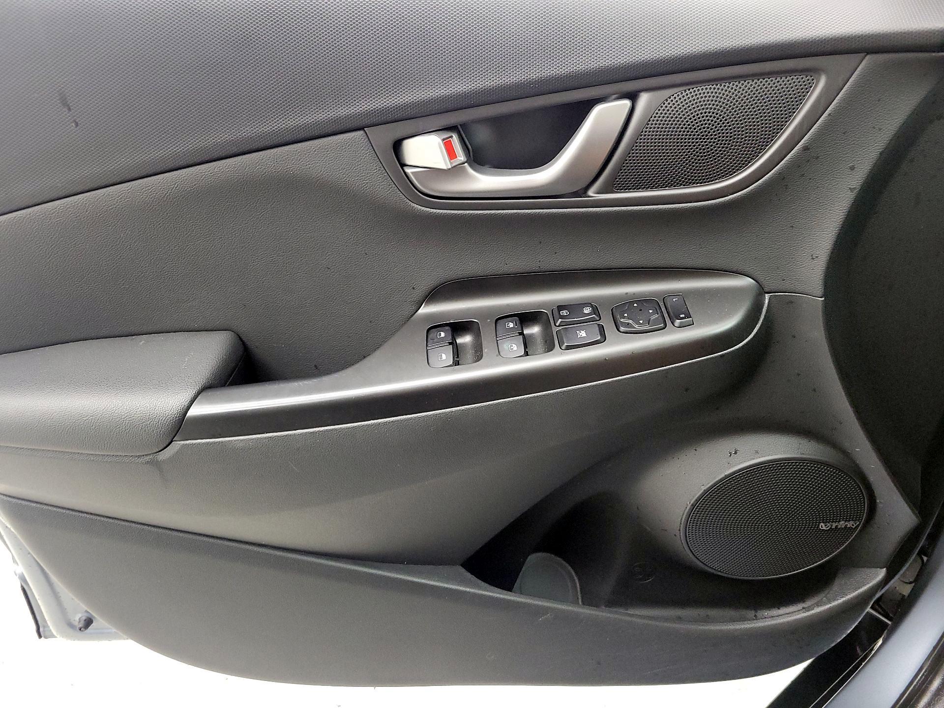Thumbnail: 2021 Hyundai Kona - 12