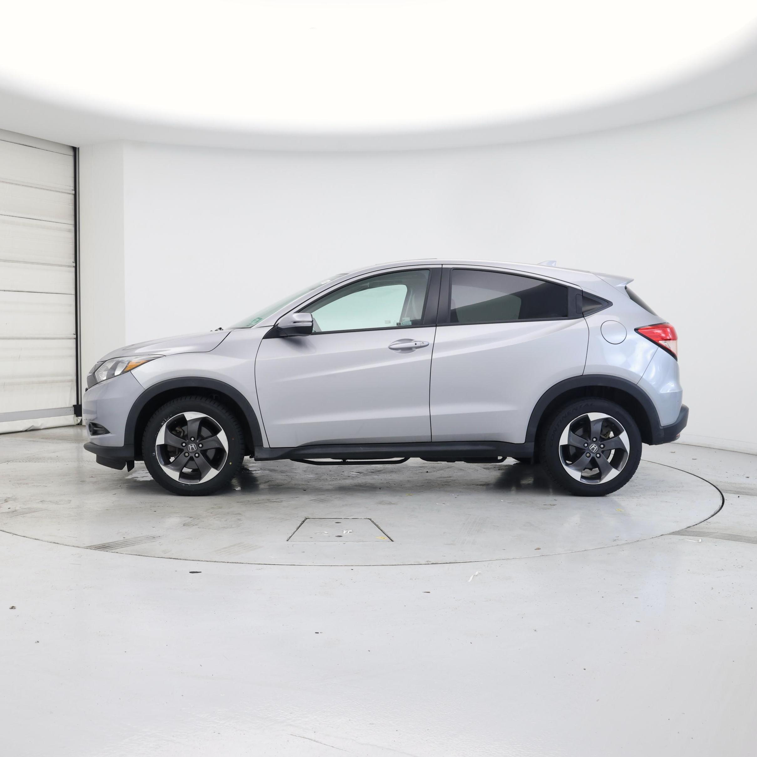 Thumbnail: 2018 Honda HR-V - 3