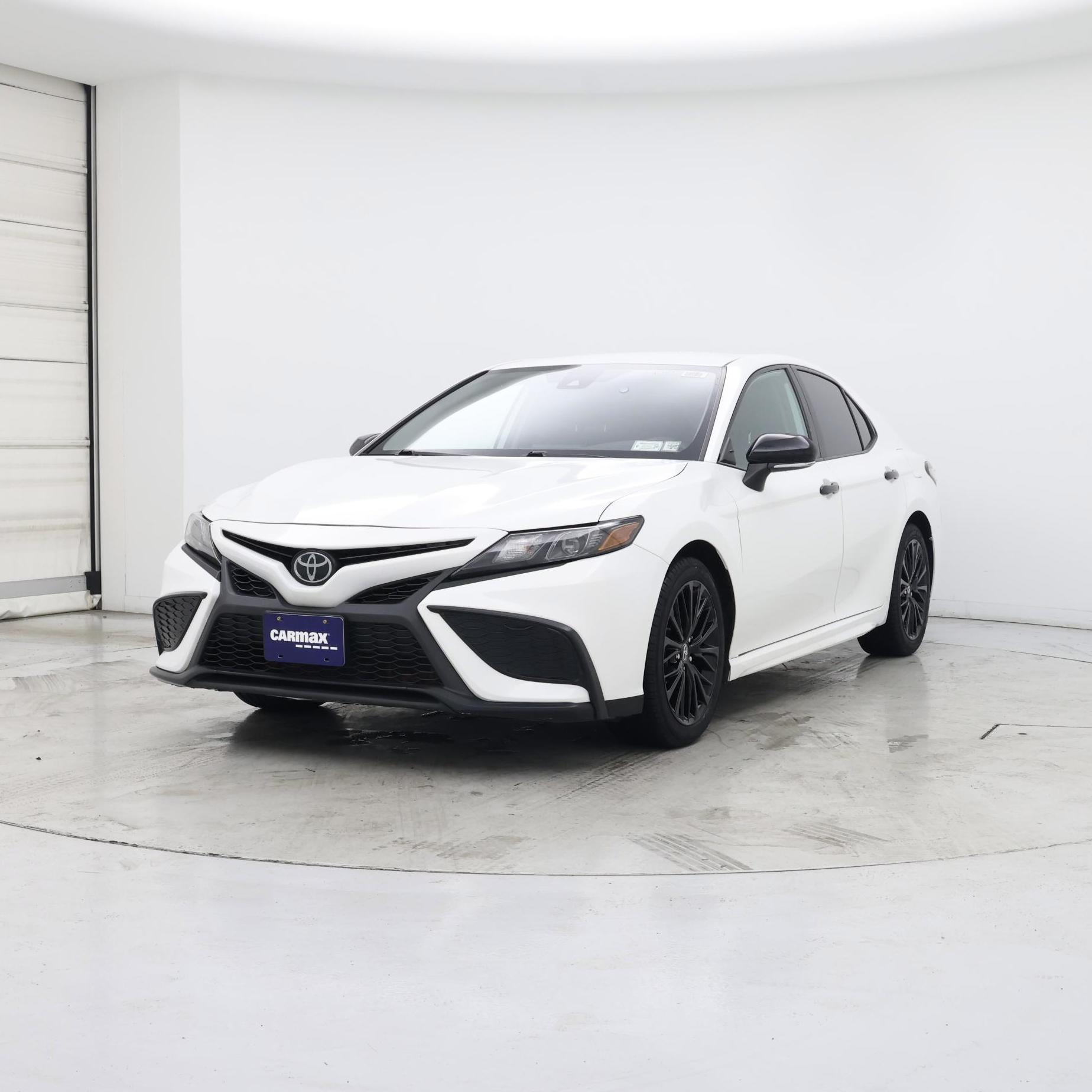 Thumbnail: 2022 Toyota Camry - 4