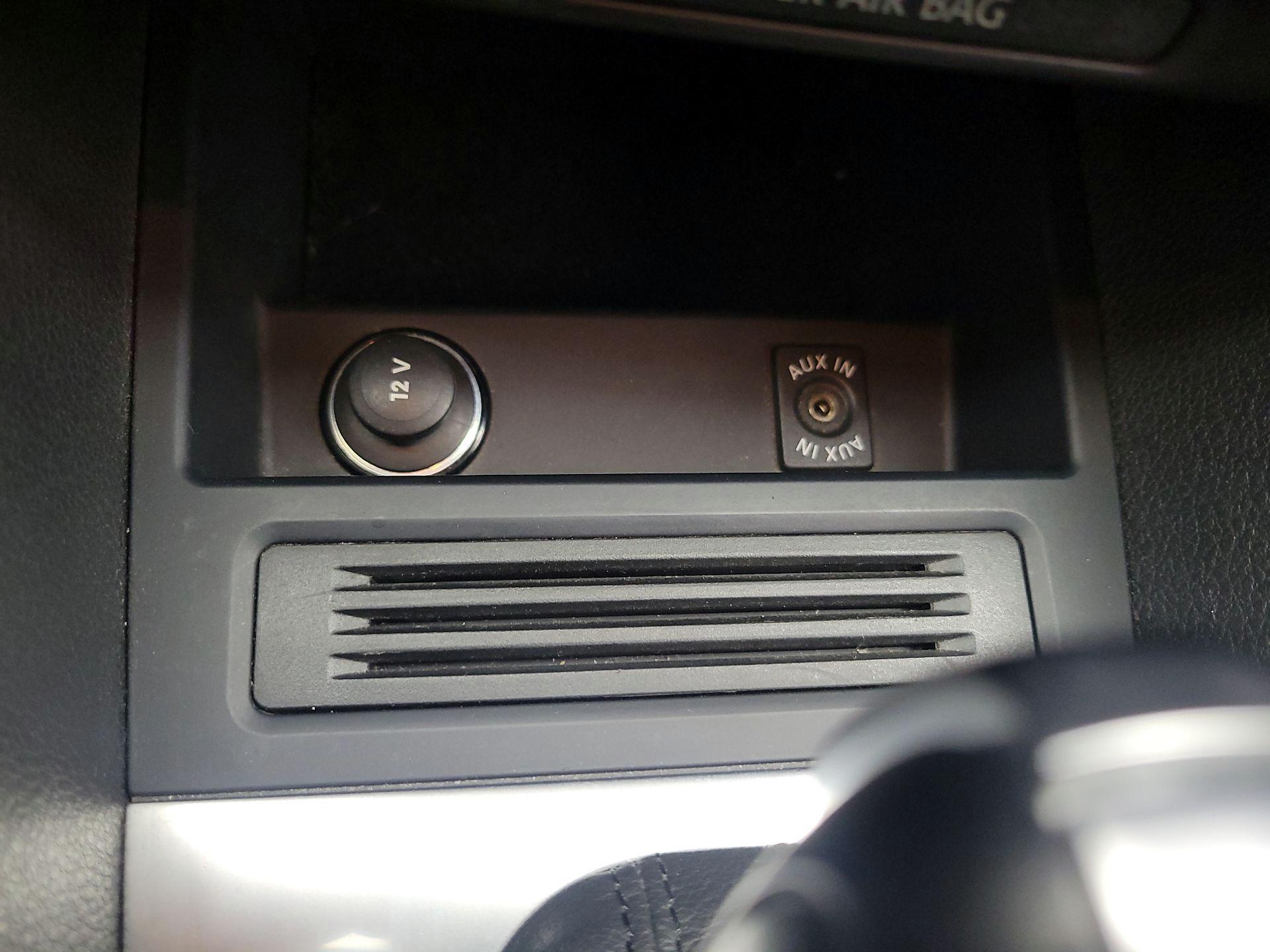 Thumbnail: 2014 Volkswagen Jetta - 17