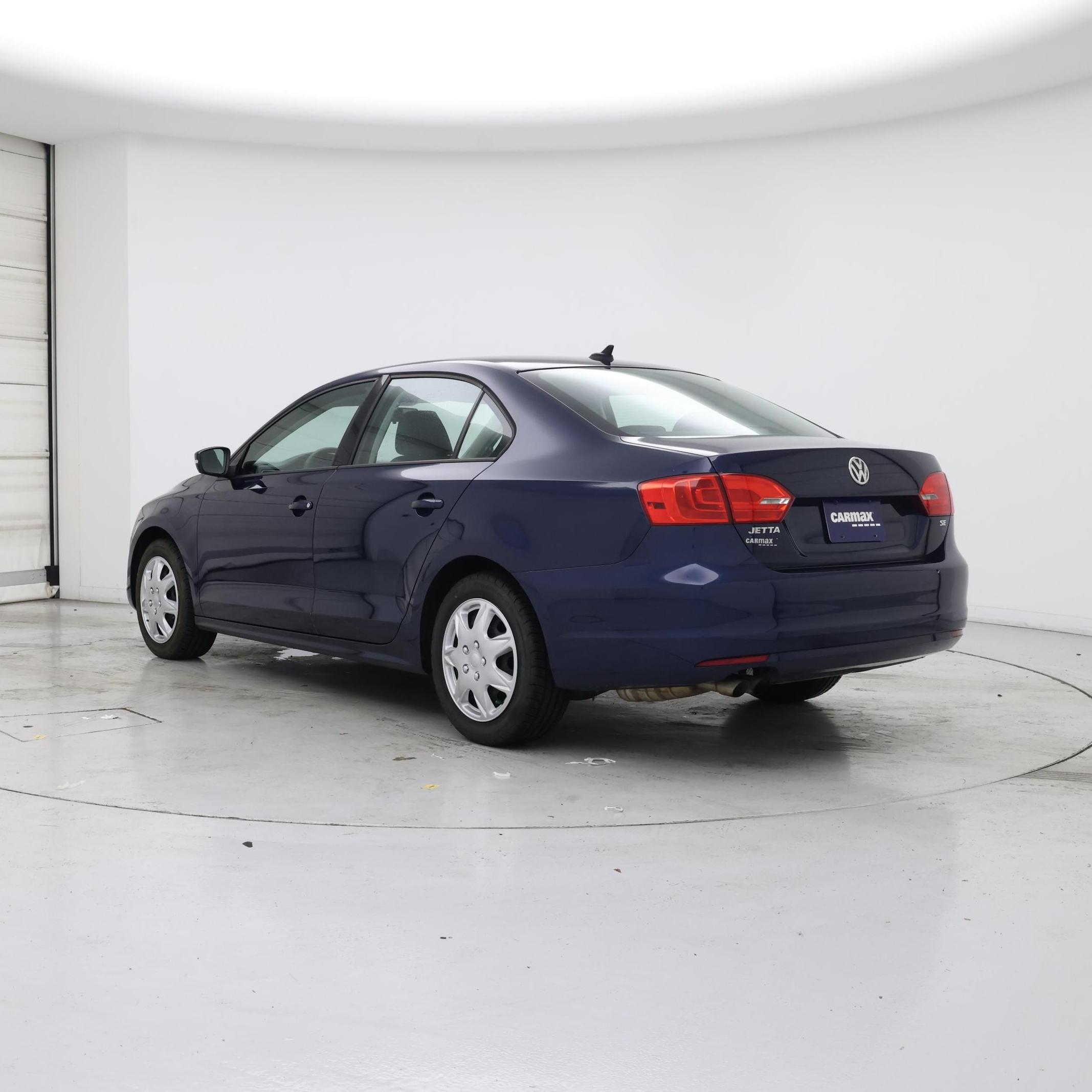 Thumbnail: 2014 Volkswagen Jetta - 2