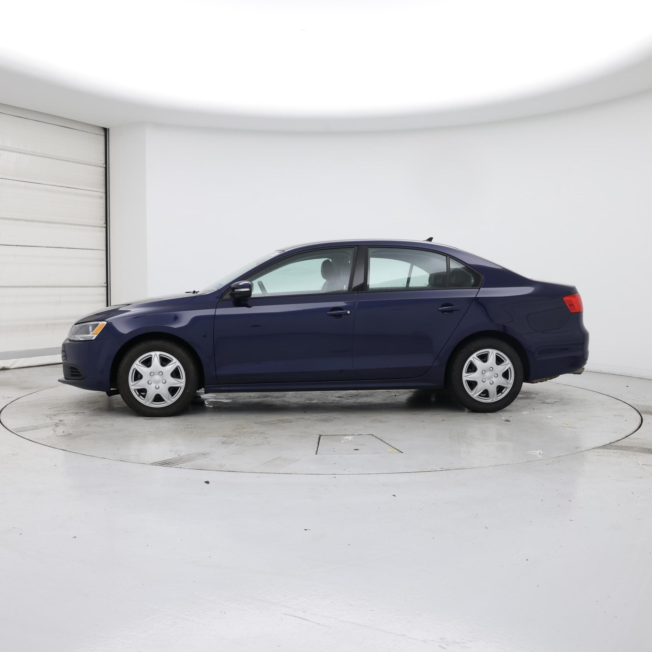 Thumbnail: 2014 Volkswagen Jetta - 3